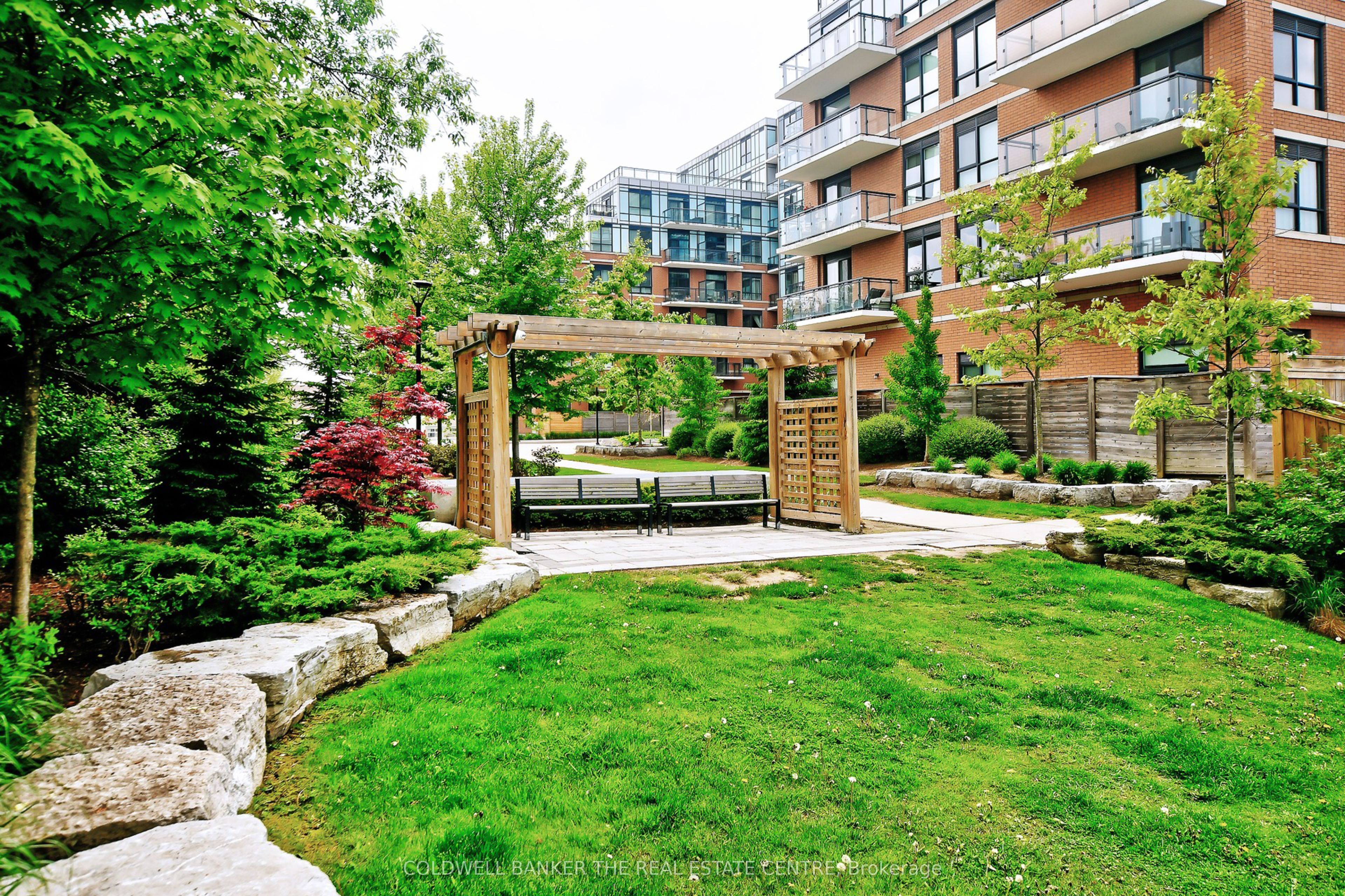 #723 - 11611 Yonge Street Property Photo 35