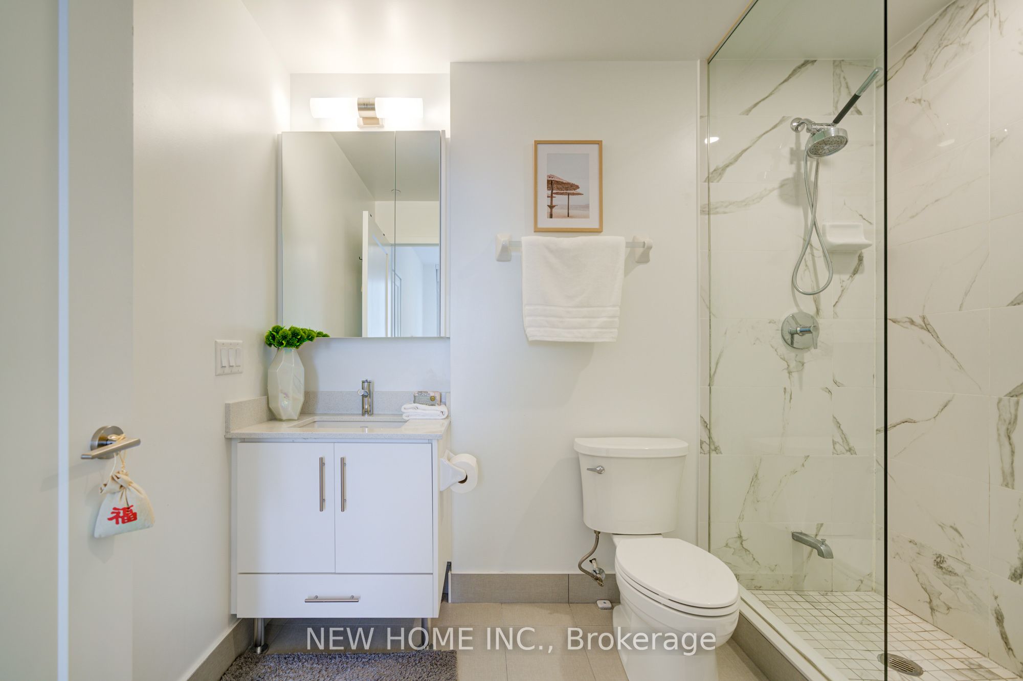 #907 - 95 Oneida Crescent Property Photo 12