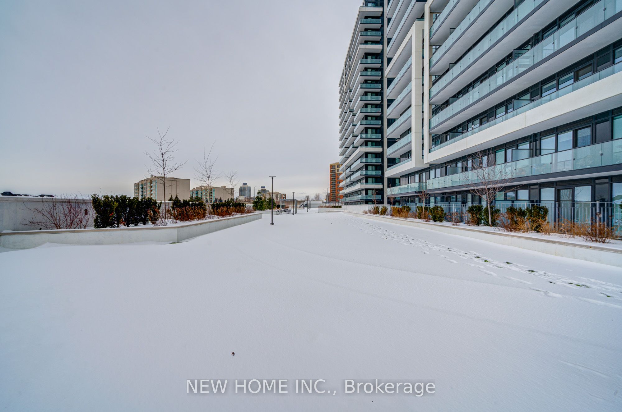 #907 - 95 Oneida Crescent Property Photo 20