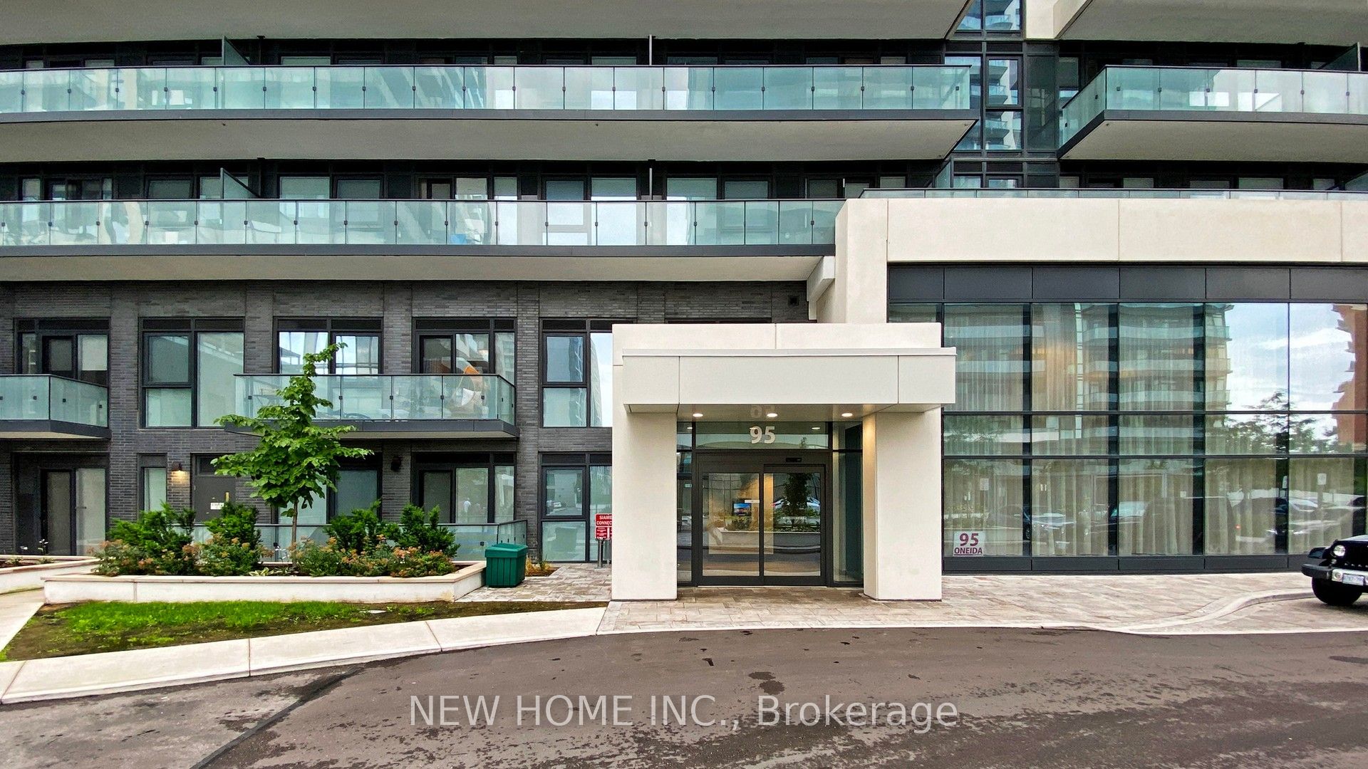 #907 - 95 Oneida Crescent Property Photo 27