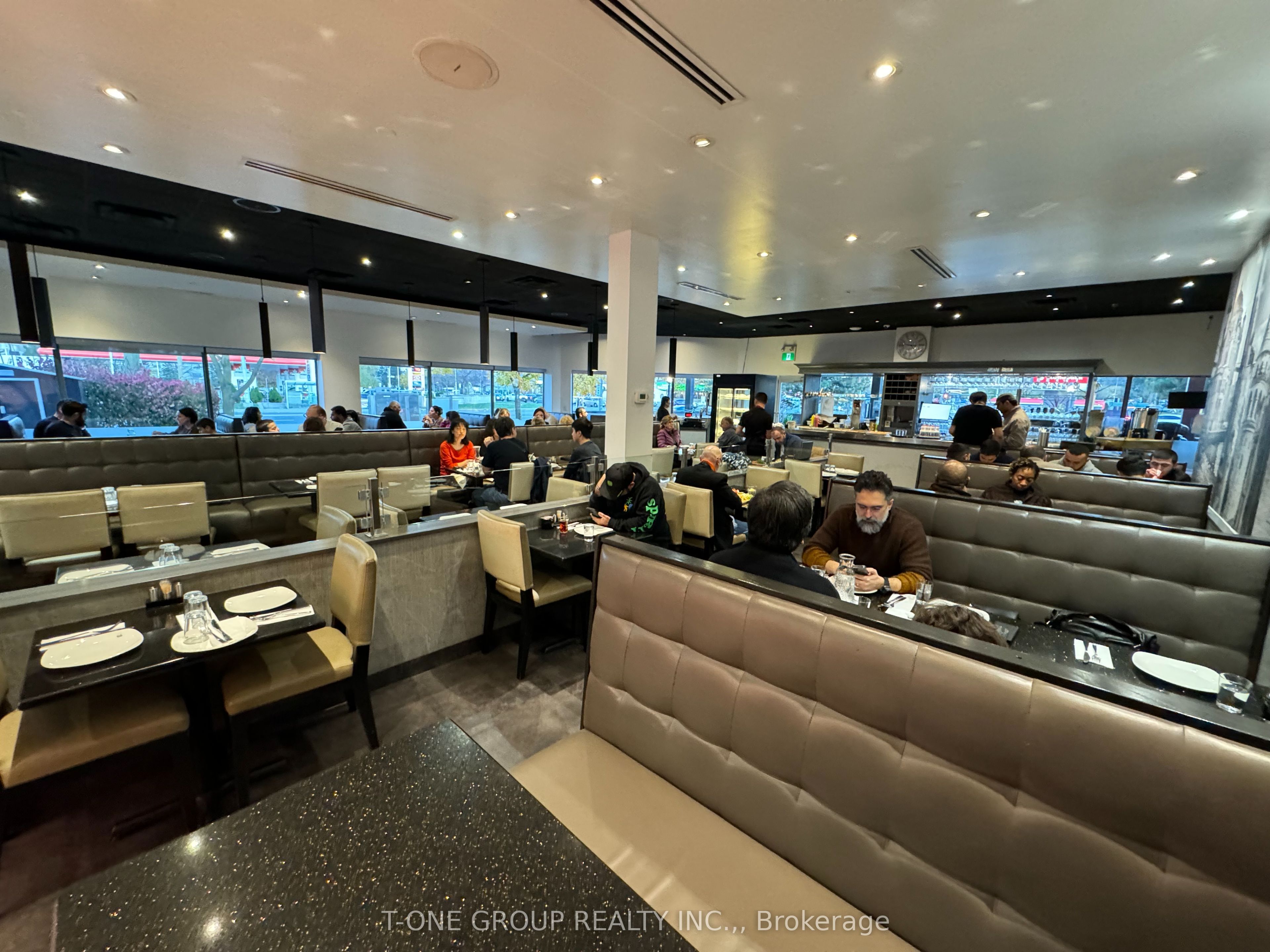 #c08 - 800 Steeles Avenue Property Photo 2