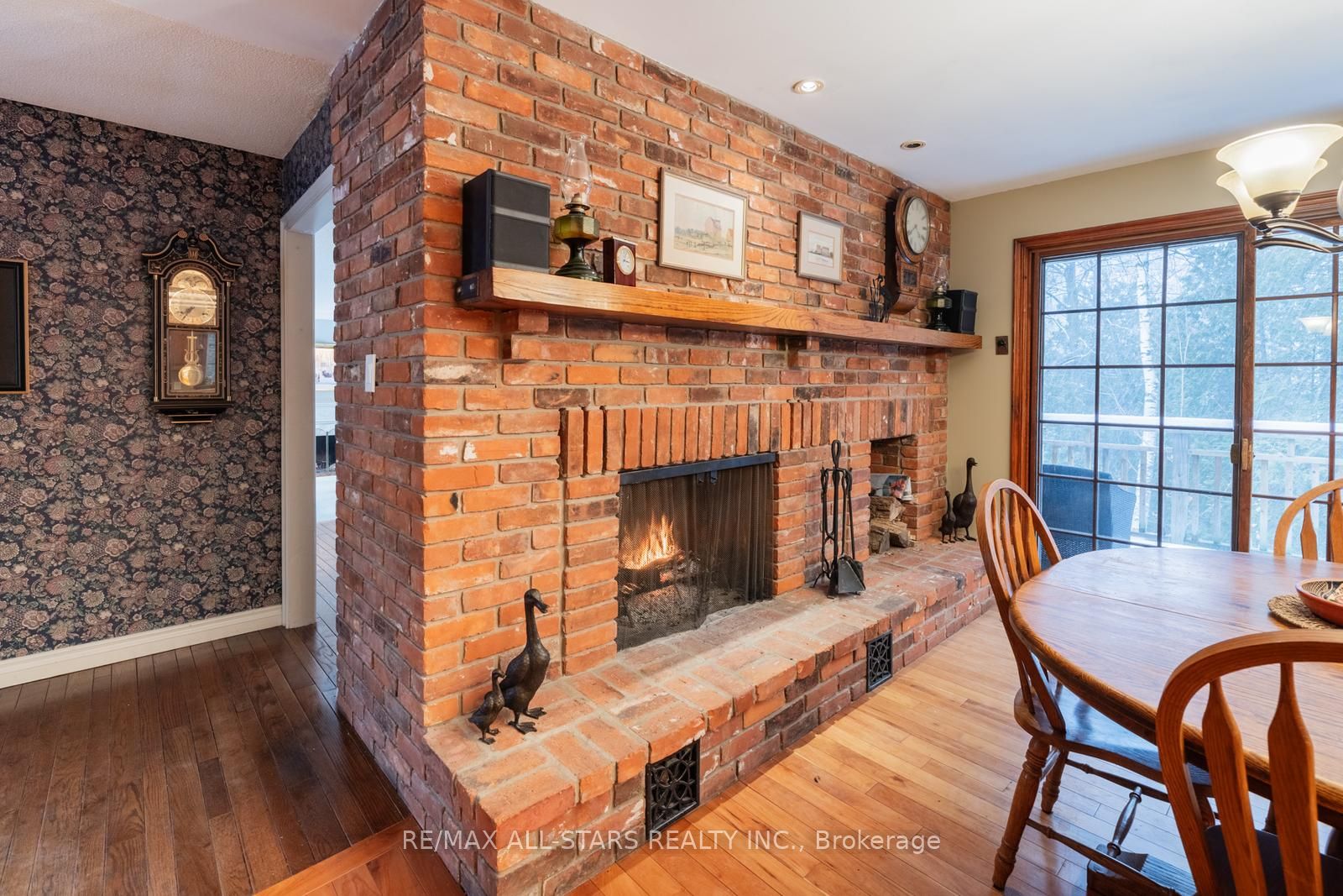 6 Sawmill Lane Property Photo 8