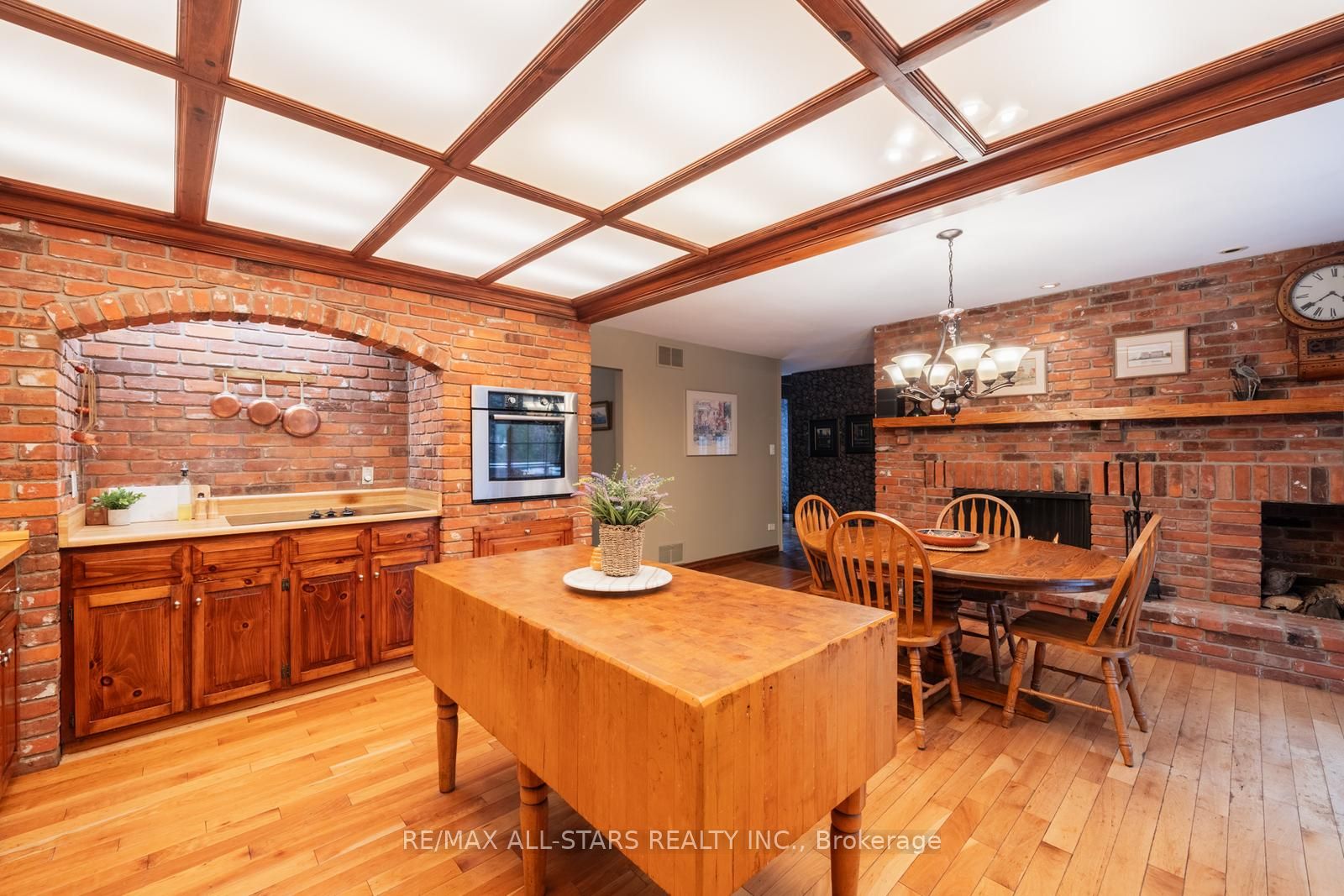 6 Sawmill Lane Property Photo 9