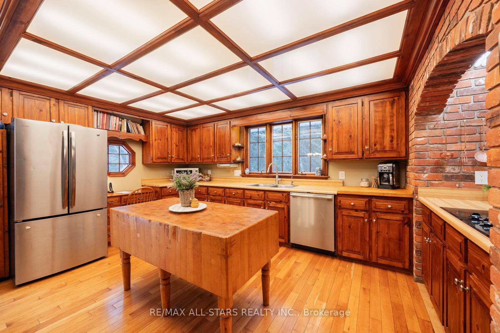 6 Sawmill Lane Property Photo 11