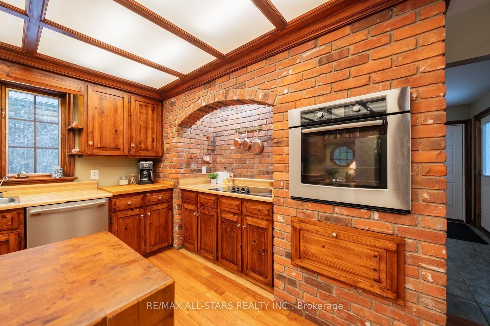 6 Sawmill Lane Property Photo 12