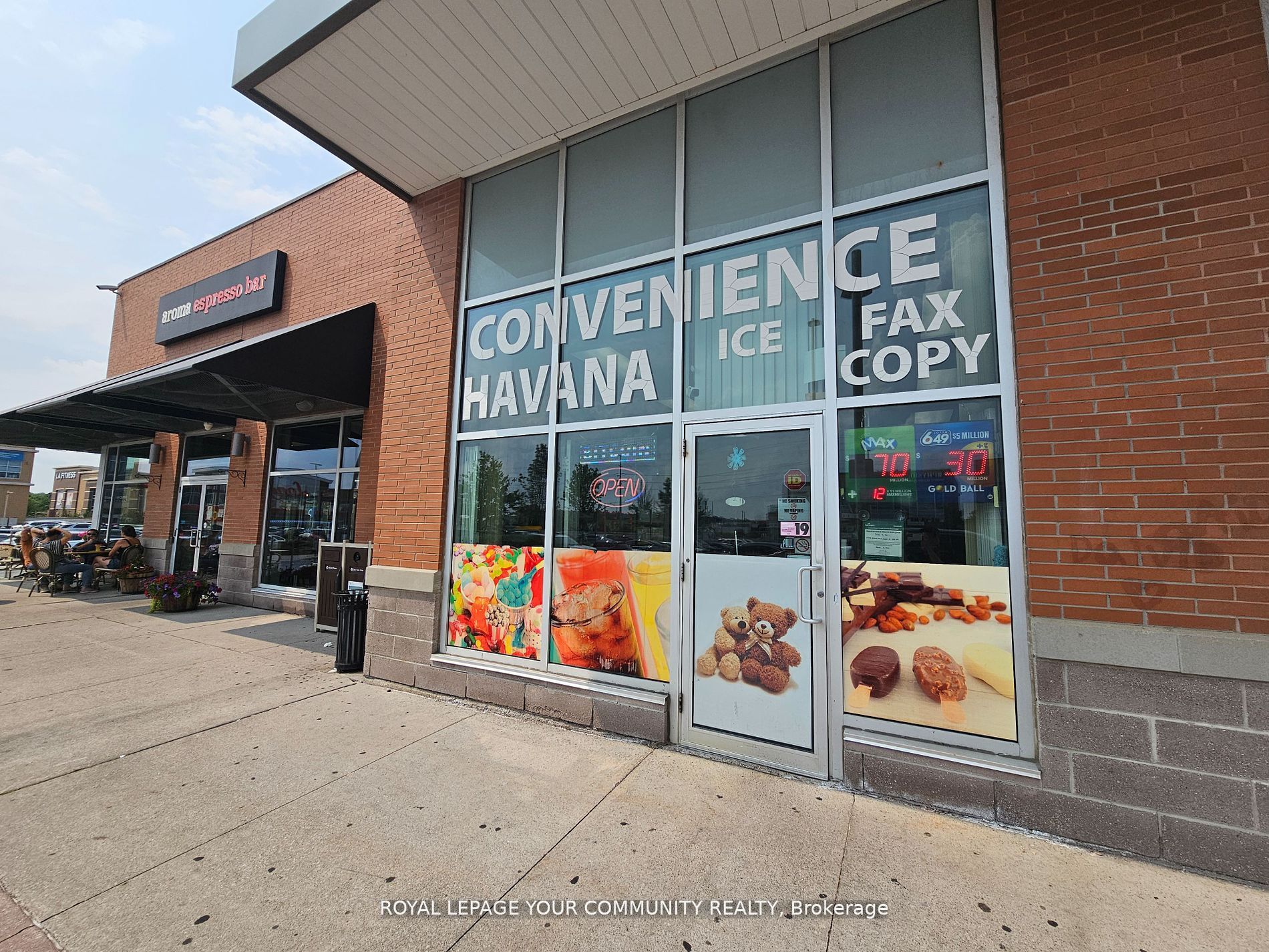 9320 Bathurst Street Property Photo 1