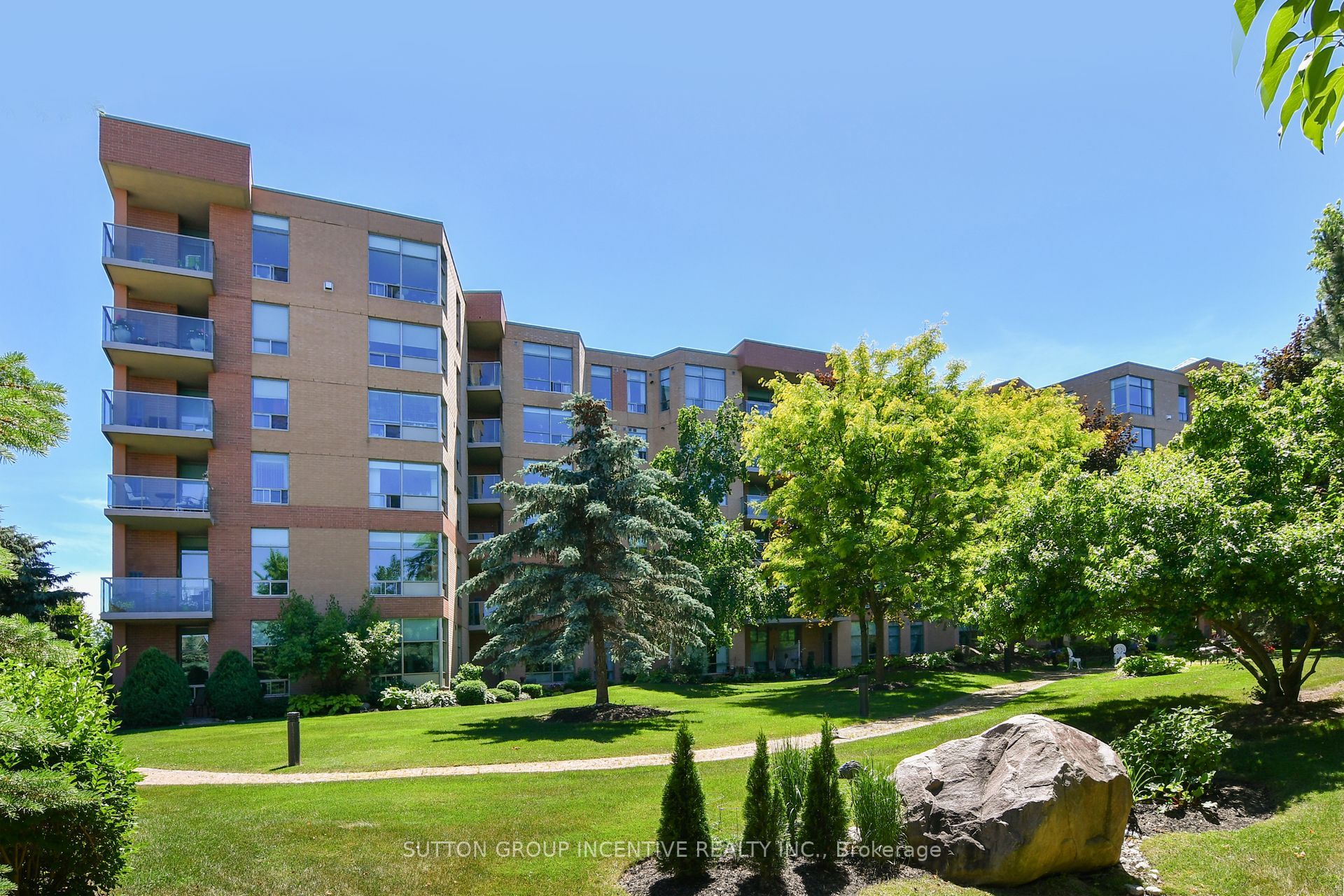 4 Briar Hill Hts Property Photo 2