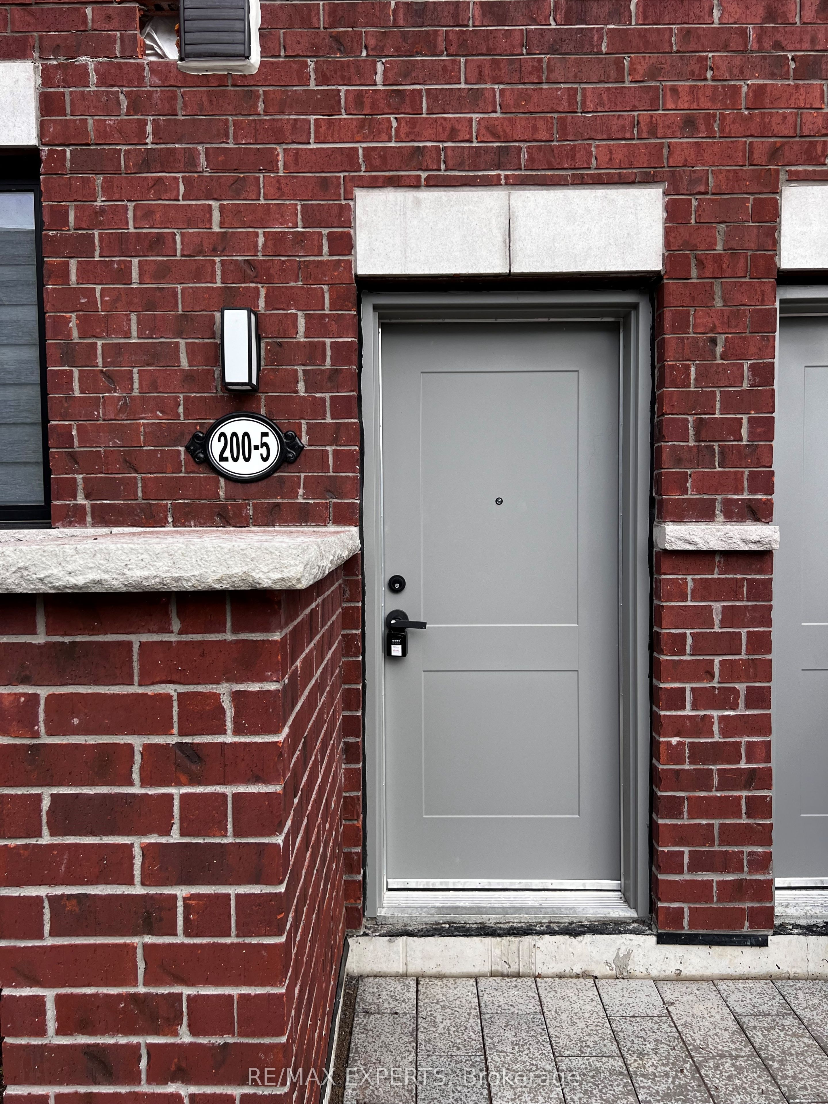 #6 - 200 Dissette Street Property Photo 2