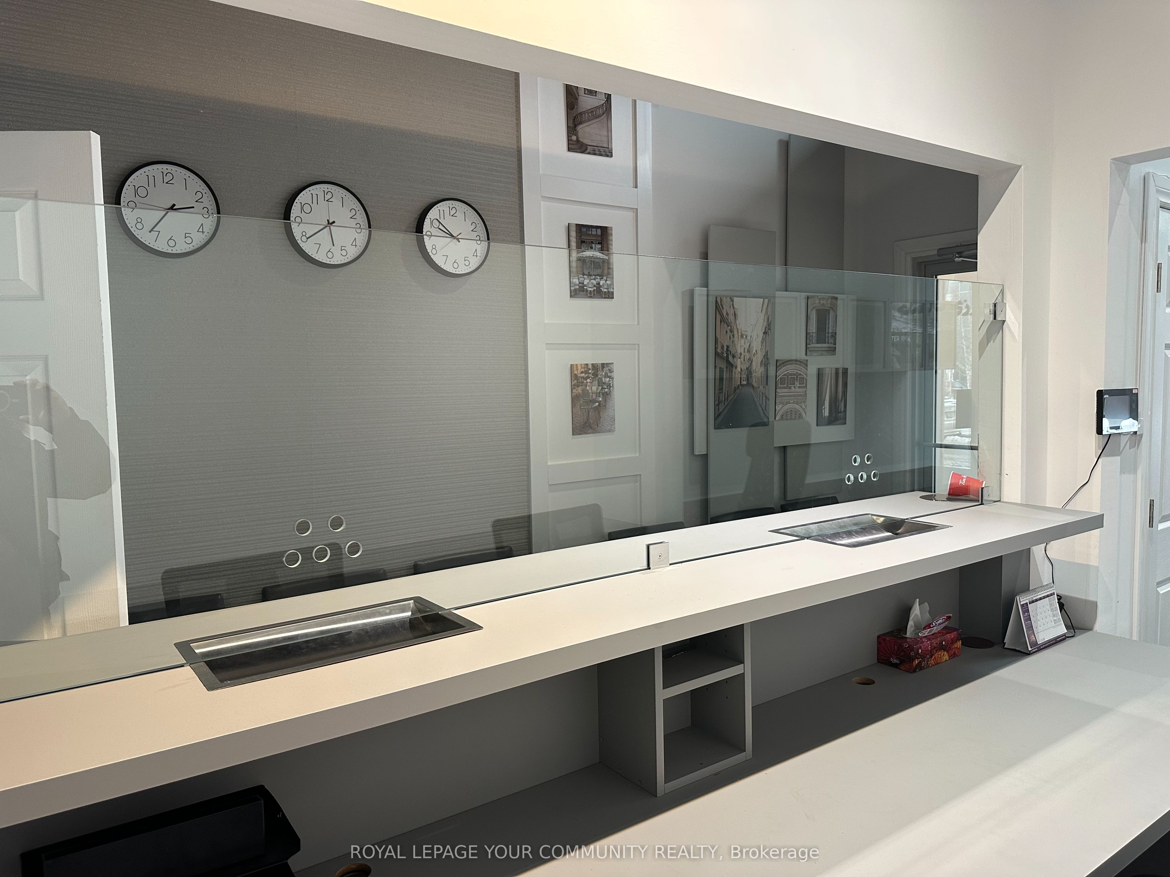 #18 - 7181 Yonge Street Property Photo 12