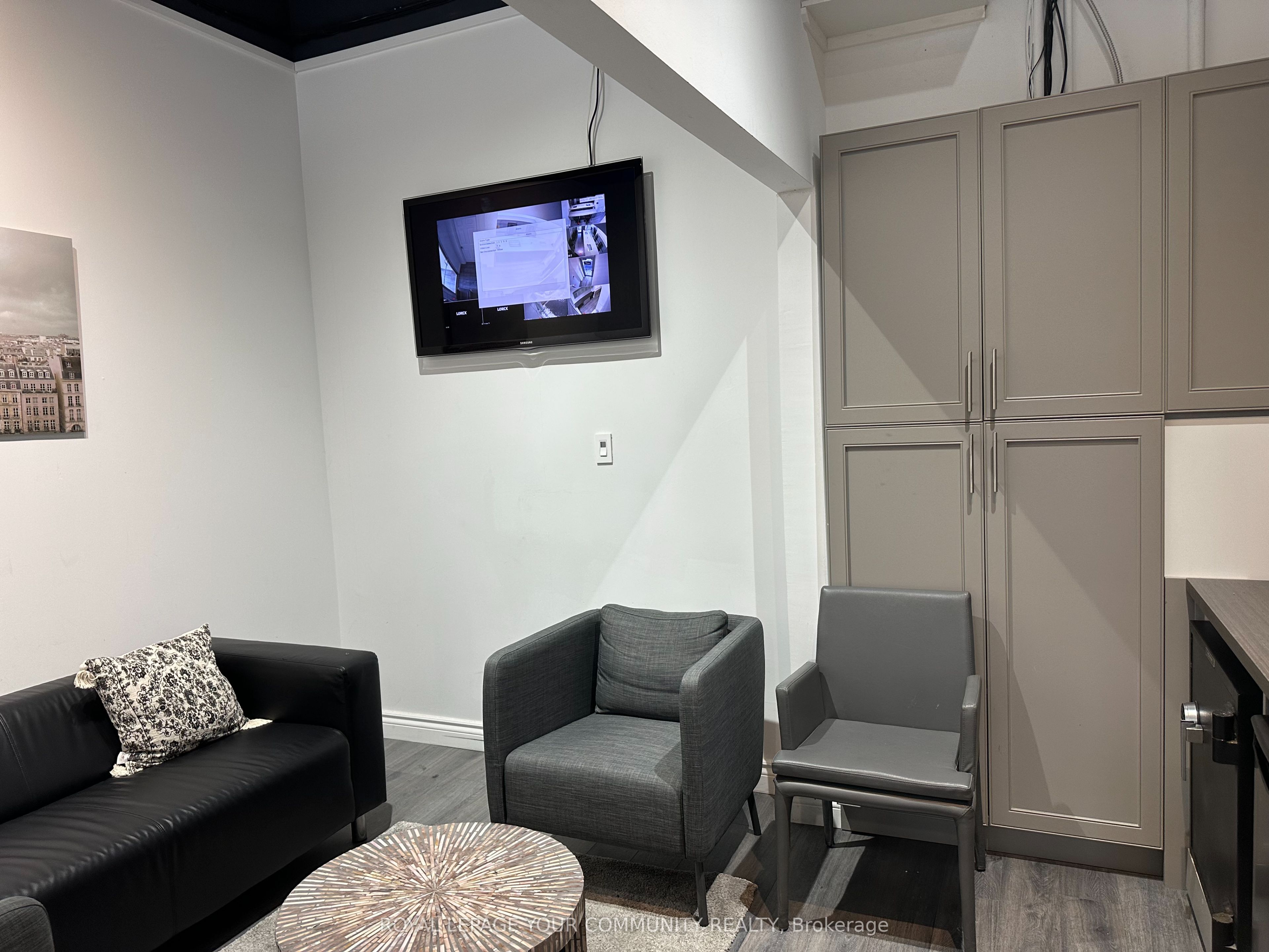 #18 - 7181 Yonge Street Property Photo 13
