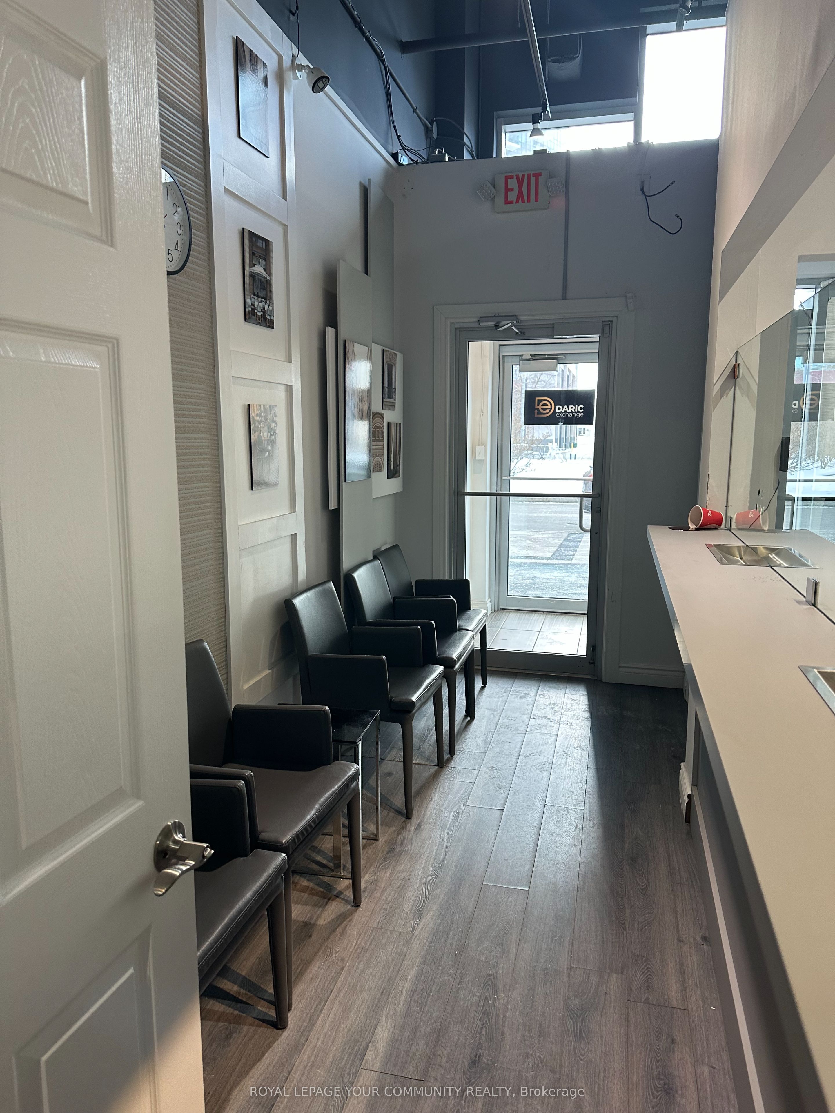 #18 - 7181 Yonge Street Property Photo 19