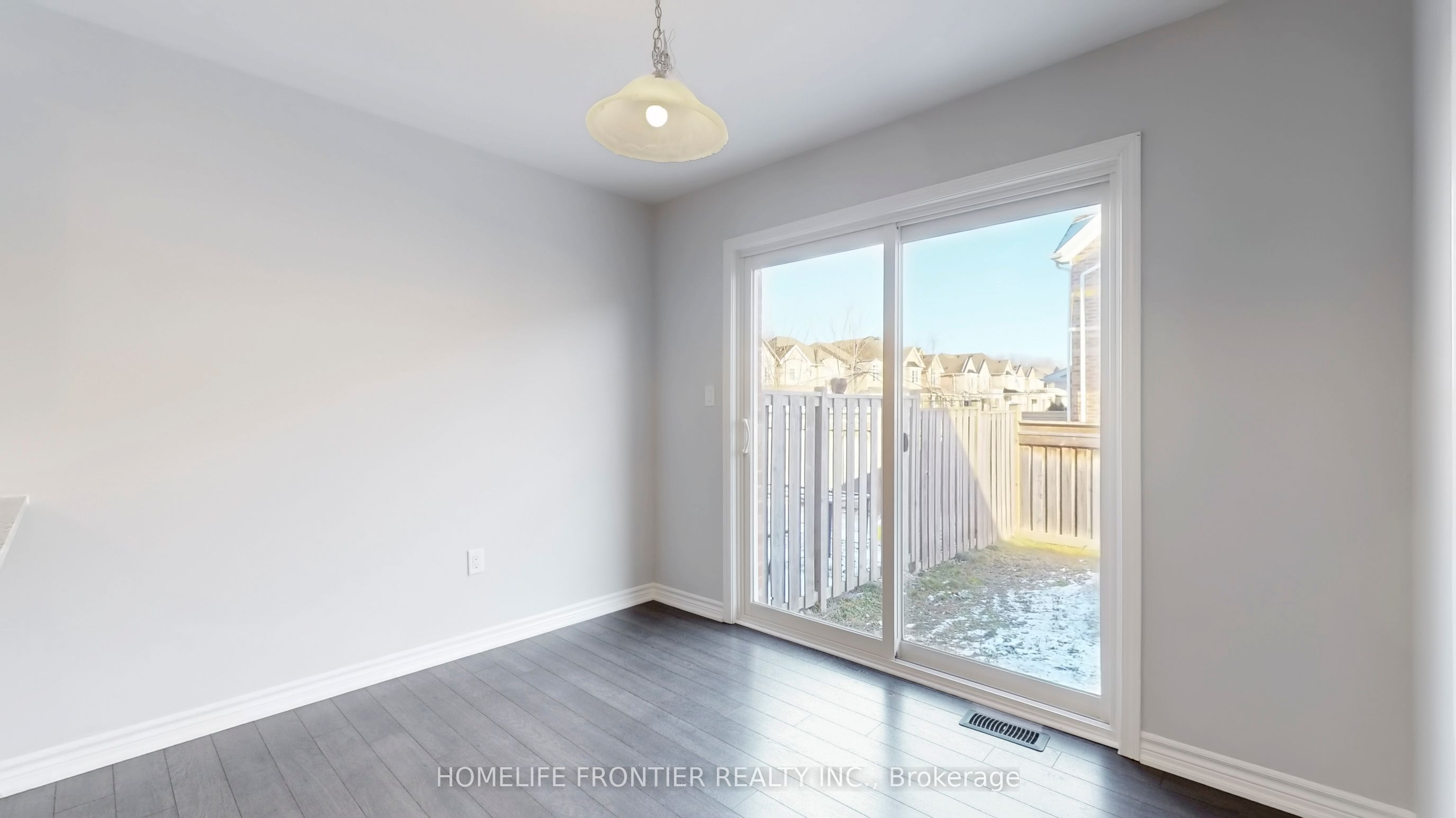 7 Hutt Crescent Property Photo 14