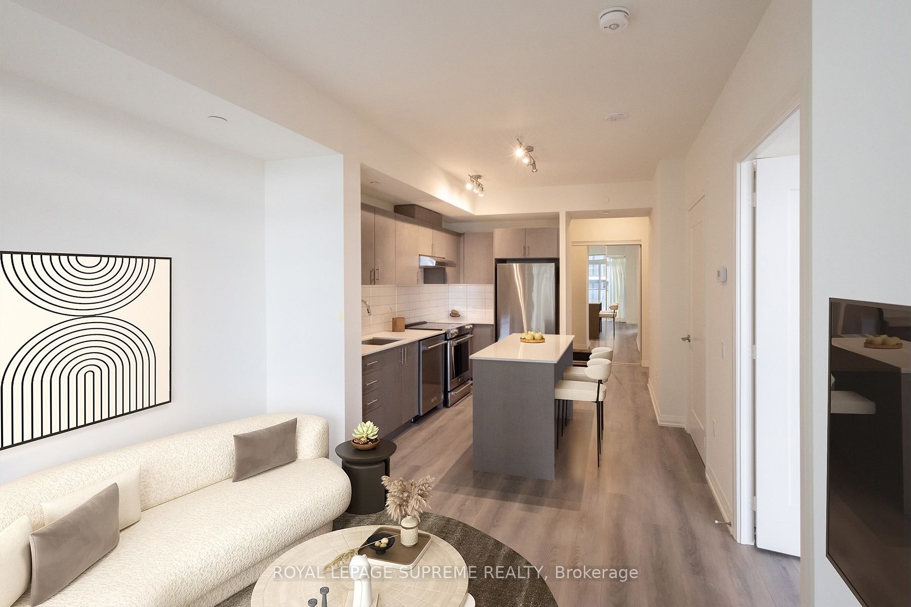 #1407 - 9000 Jane Street Property Photo 4