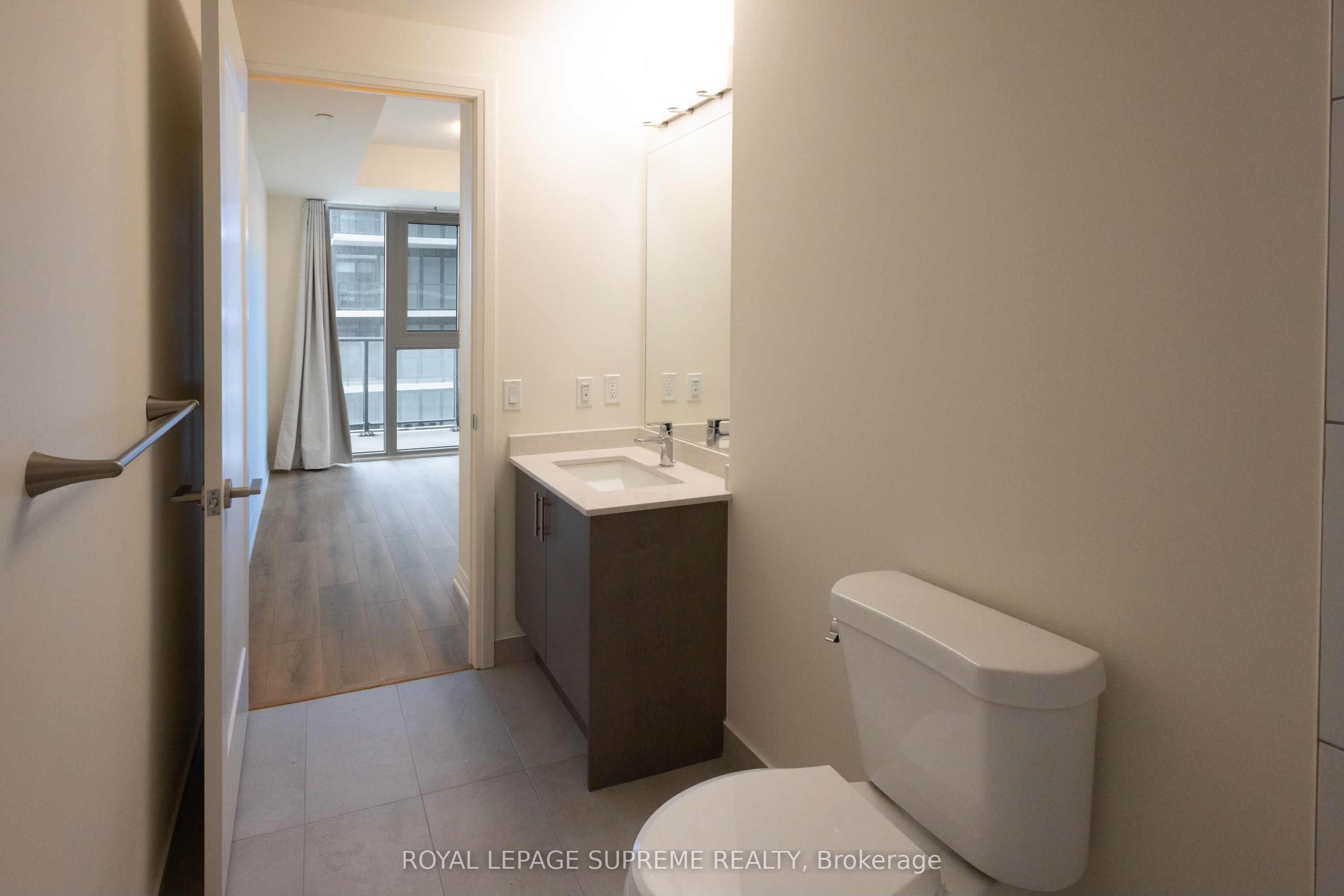 #1407 - 9000 Jane Street Property Photo 11