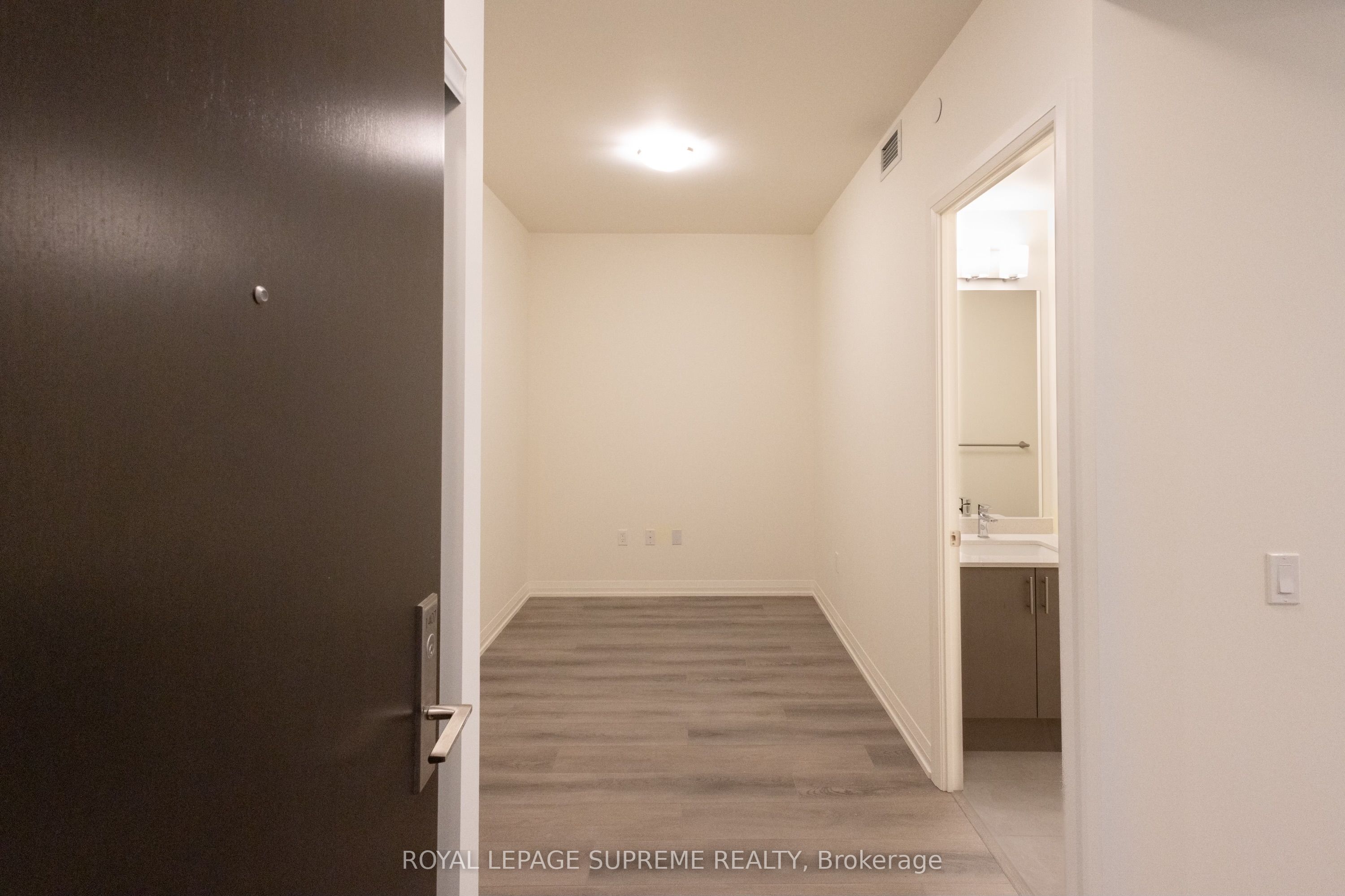 #1407 - 9000 Jane Street Property Photo 15