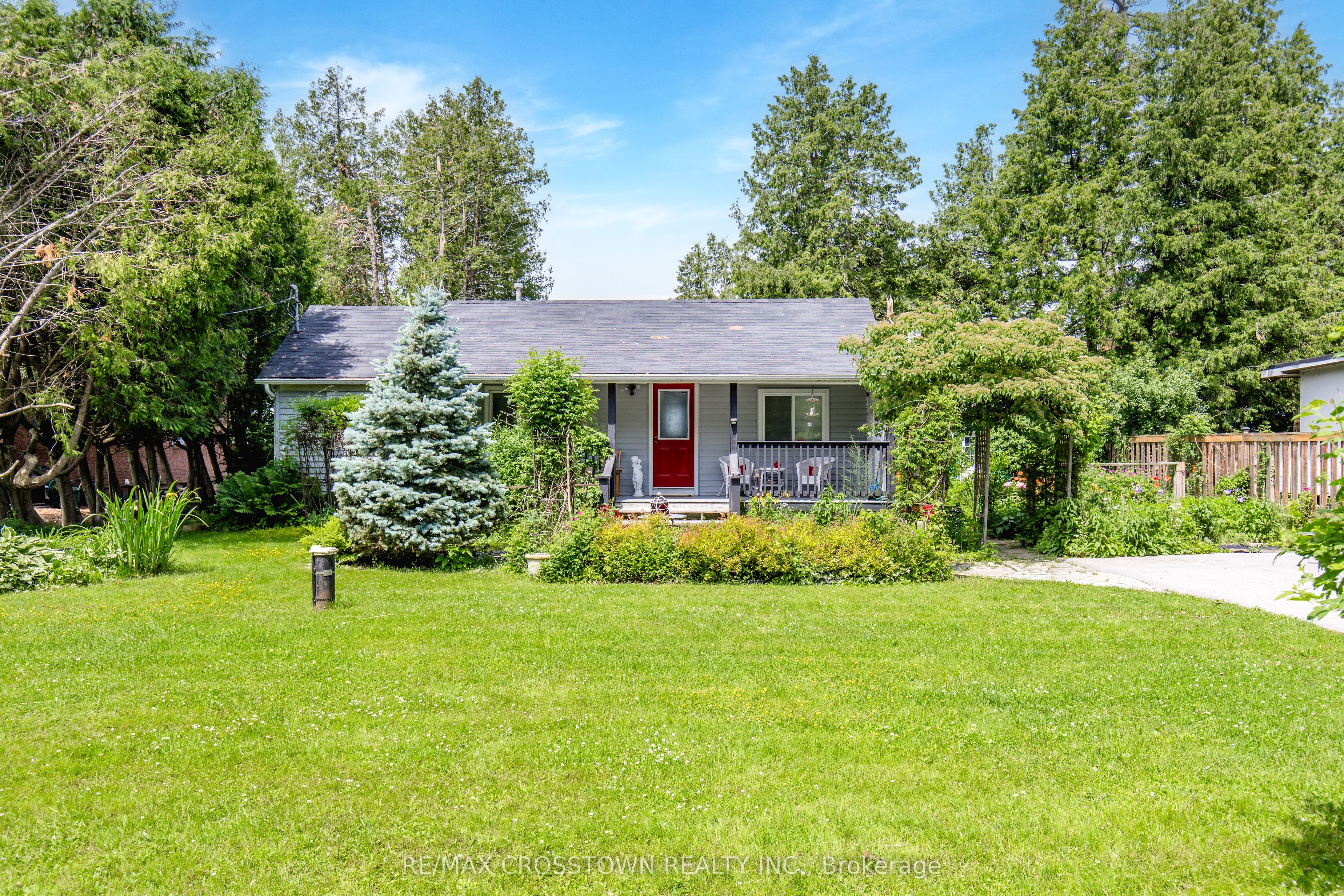 24890 Thorah Park Blvd Property Photo 8