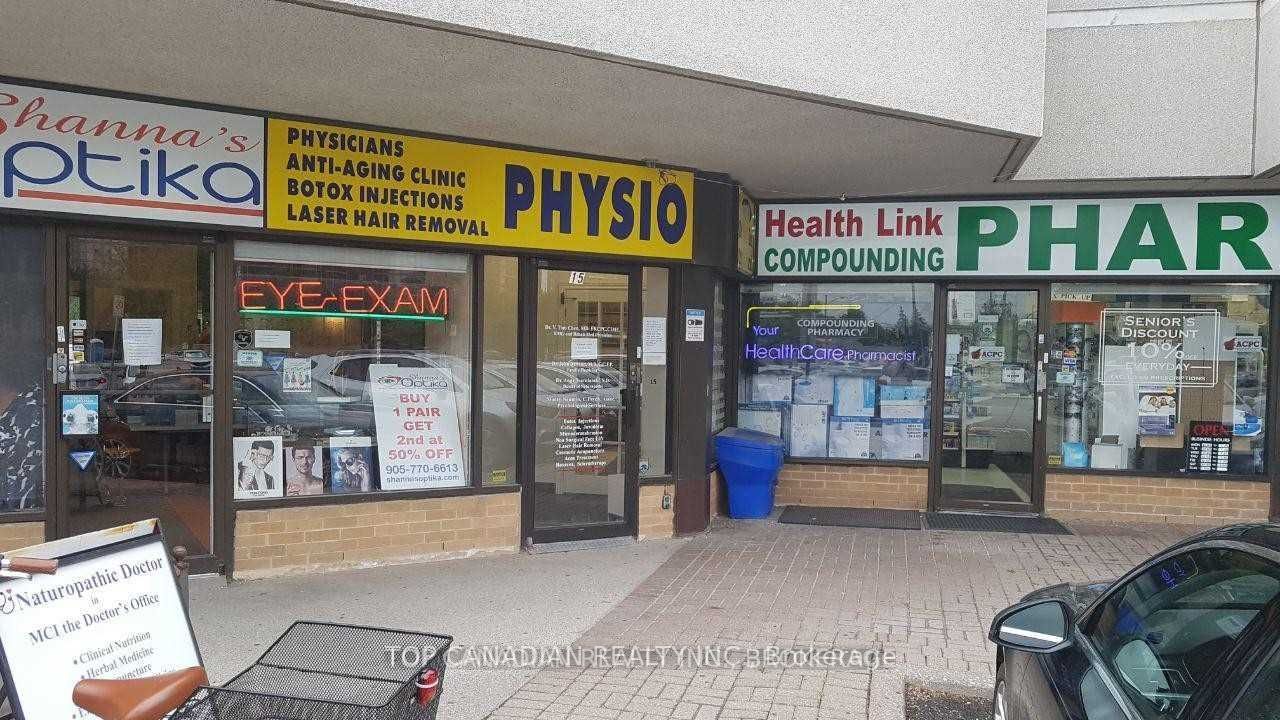 #15 - 9555 Yonge Street Property Photo 2