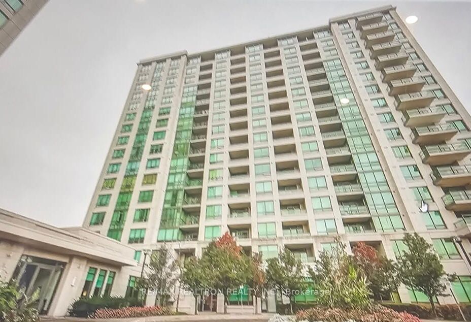 #210 - 100 Promenade Circle Property Photo 4