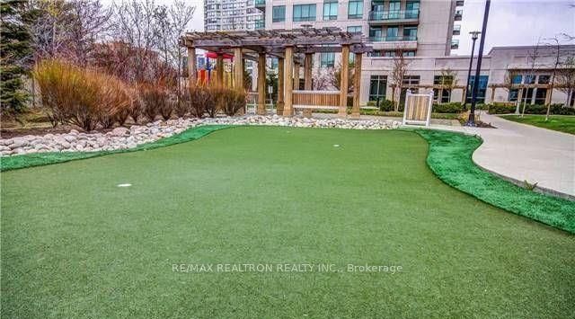 #210 - 100 Promenade Circle Property Photo 18