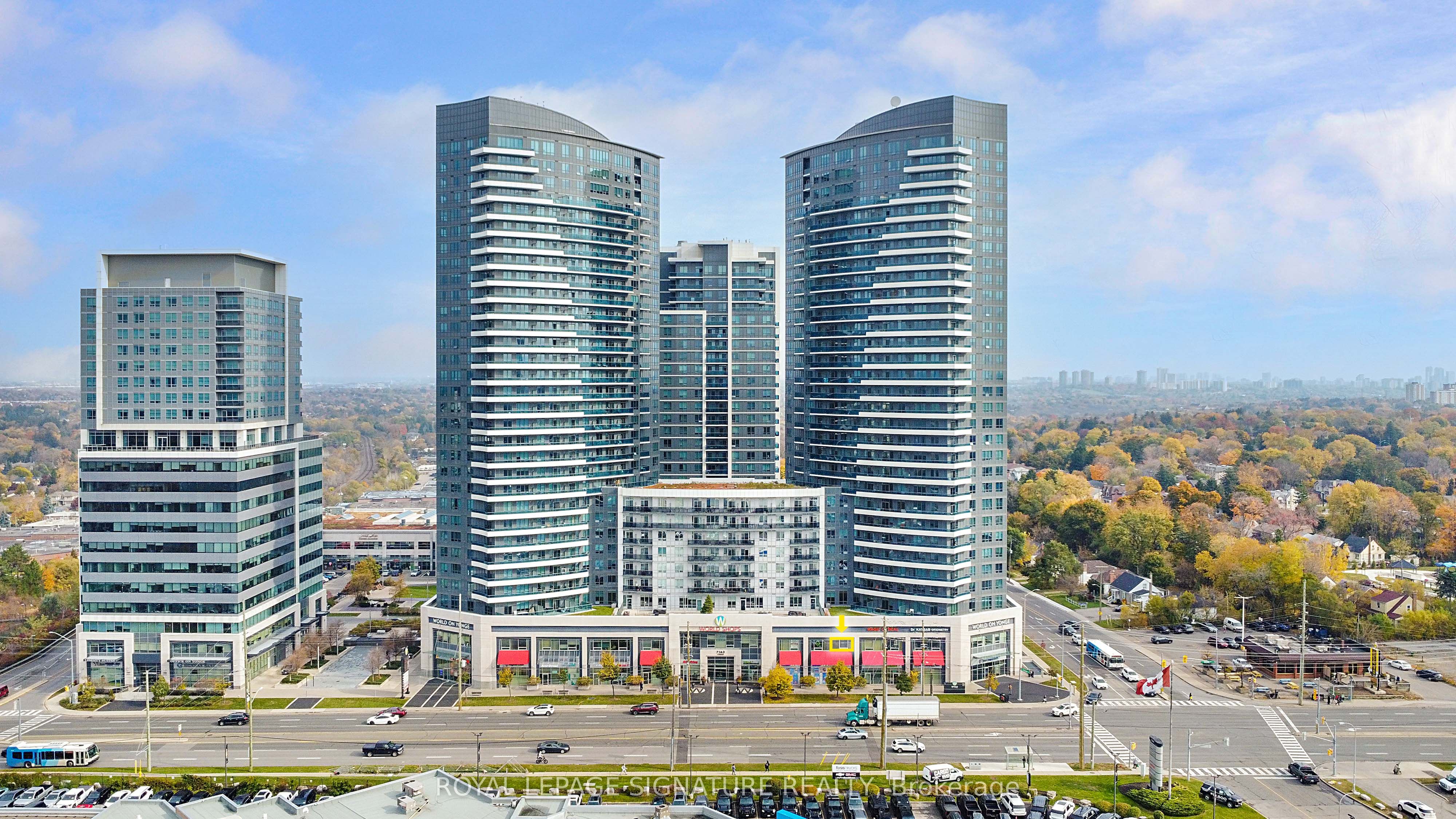 #238 - 7163 Yonge Street Property Photo 2