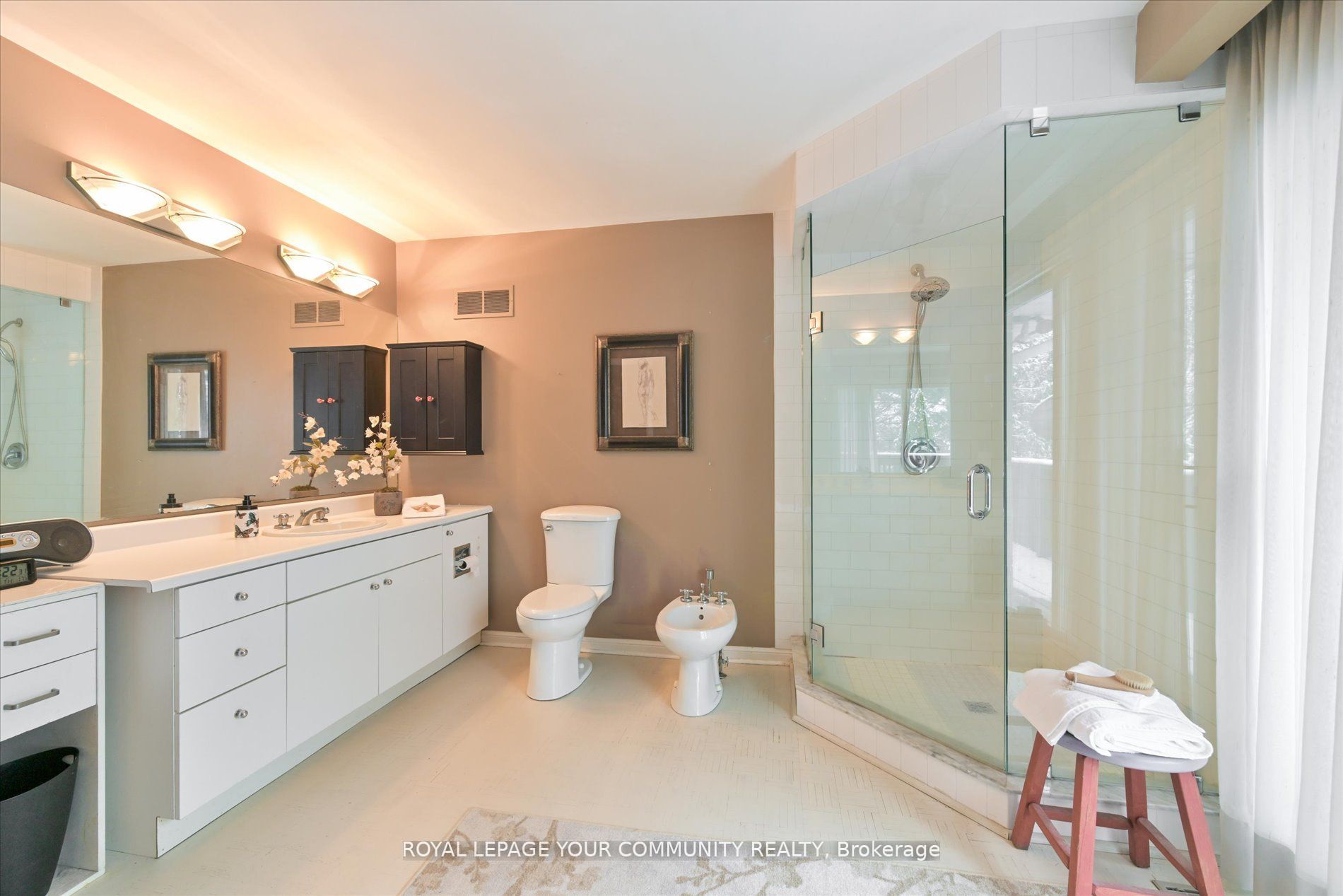 247 Harris Avenue Property Photo 18