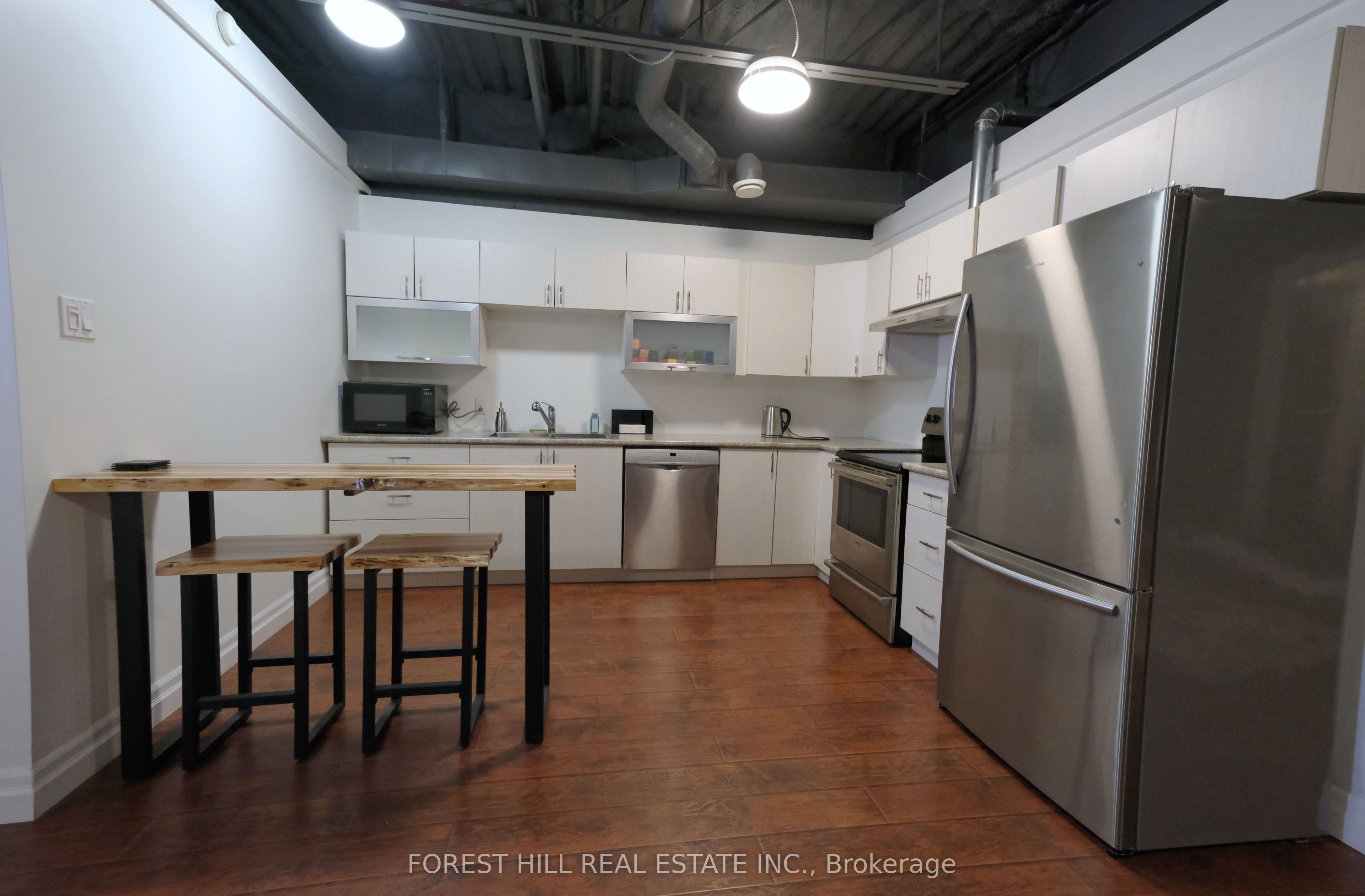 #5 - 1211 Gorham Street Property Photo 12