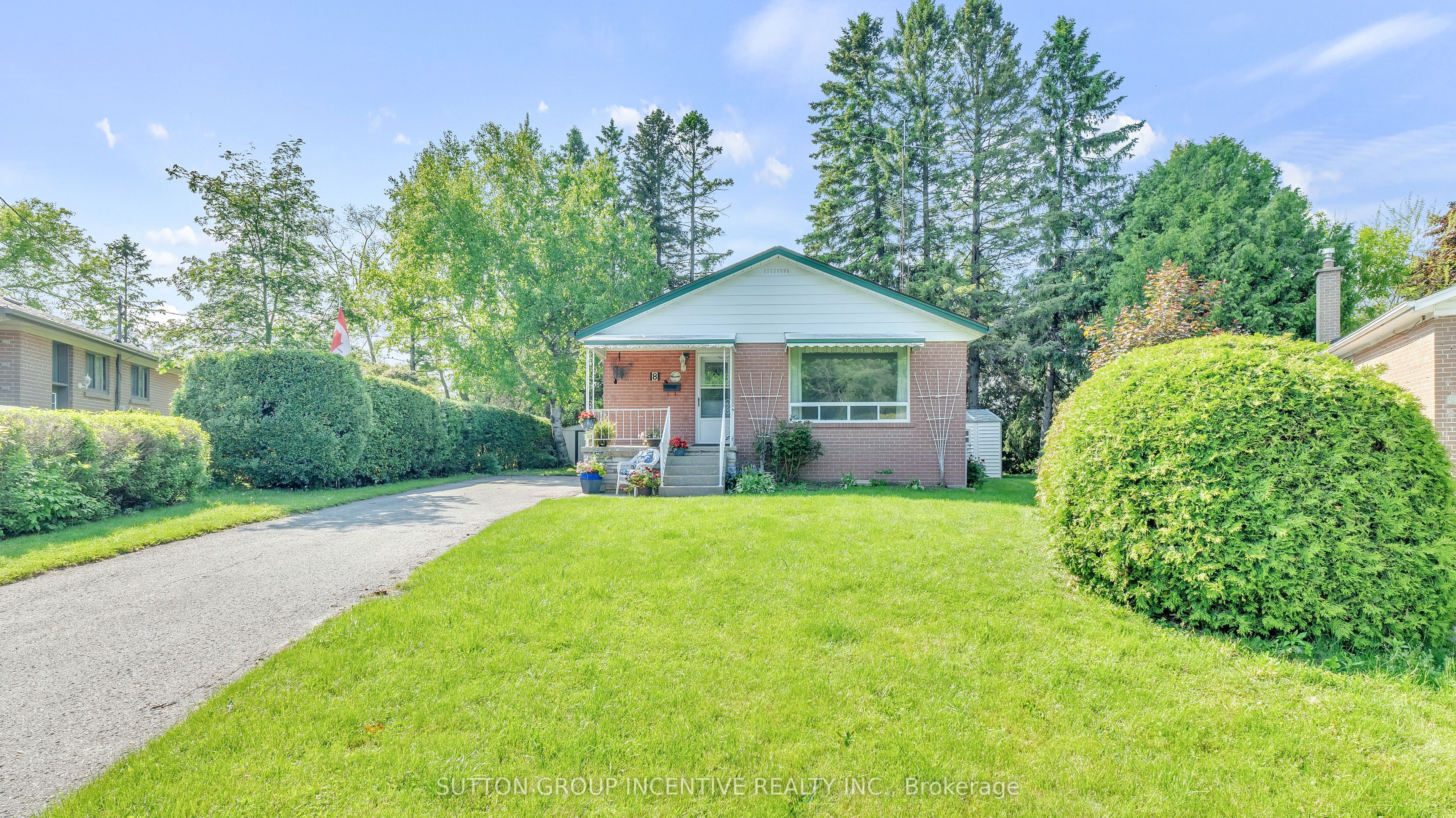 8 Webster Drive Property Photo 1