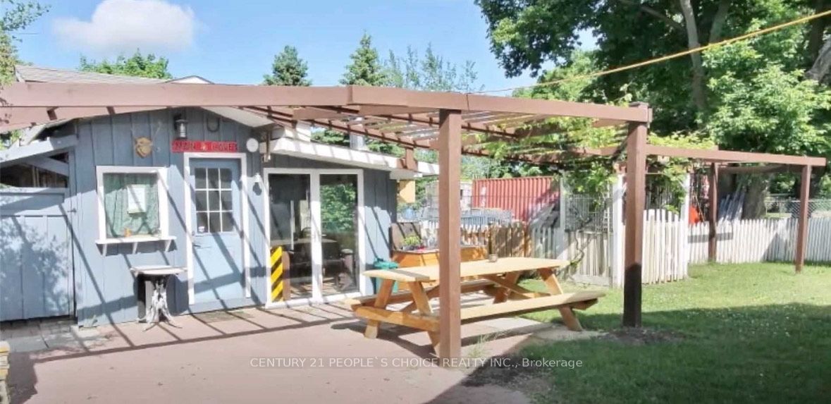 6950 Yonge Street Property Photo 2
