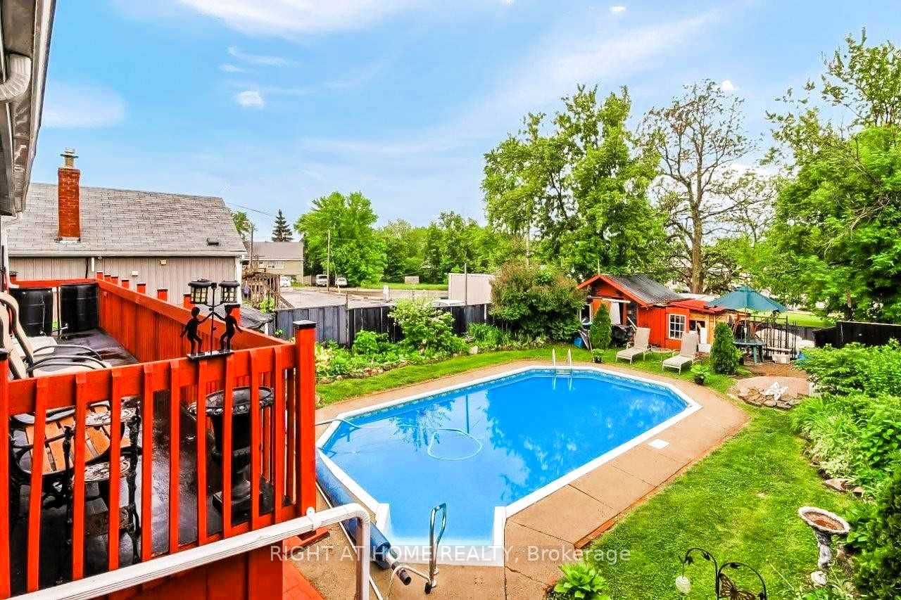 10 The Queensway Property Photo 7