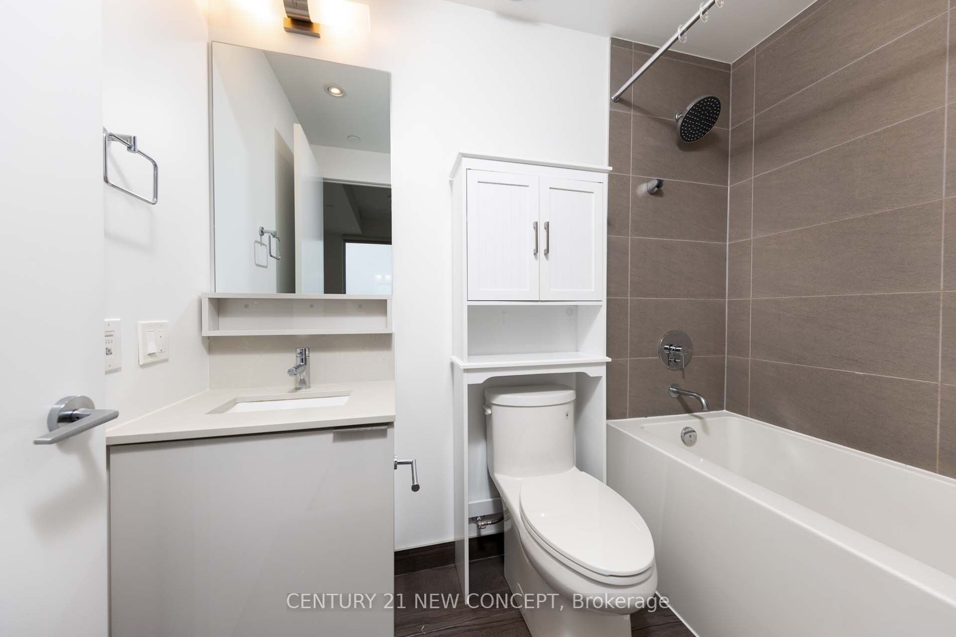 #3806 - 5 Buttermill Avenue Property Photo 12