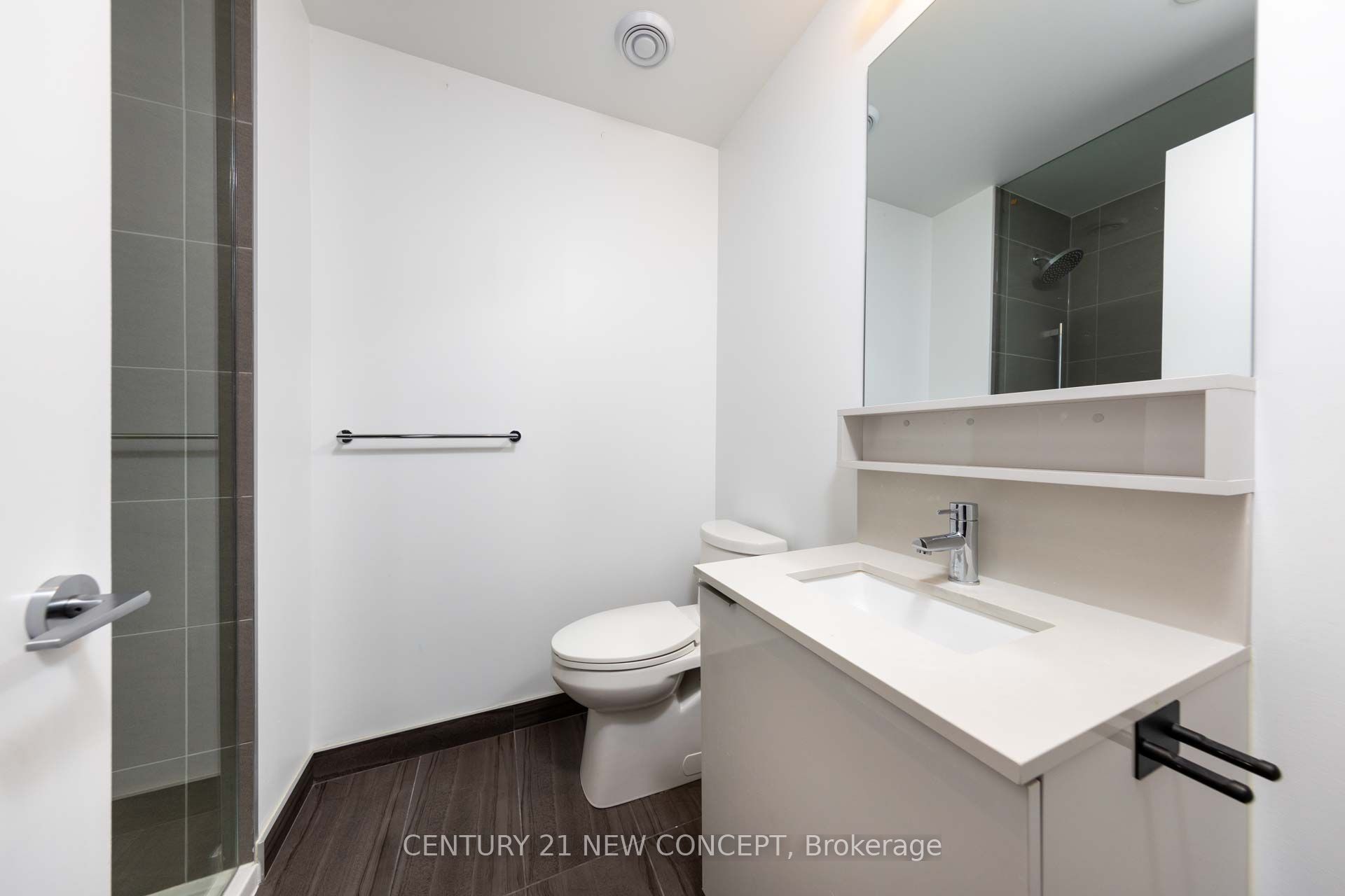#3806 - 5 Buttermill Avenue Property Photo 15