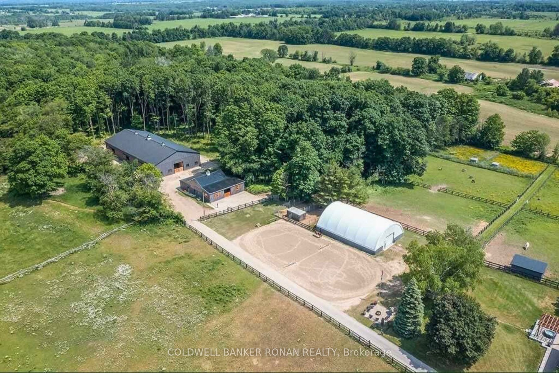 1382 10th Line Property Photo