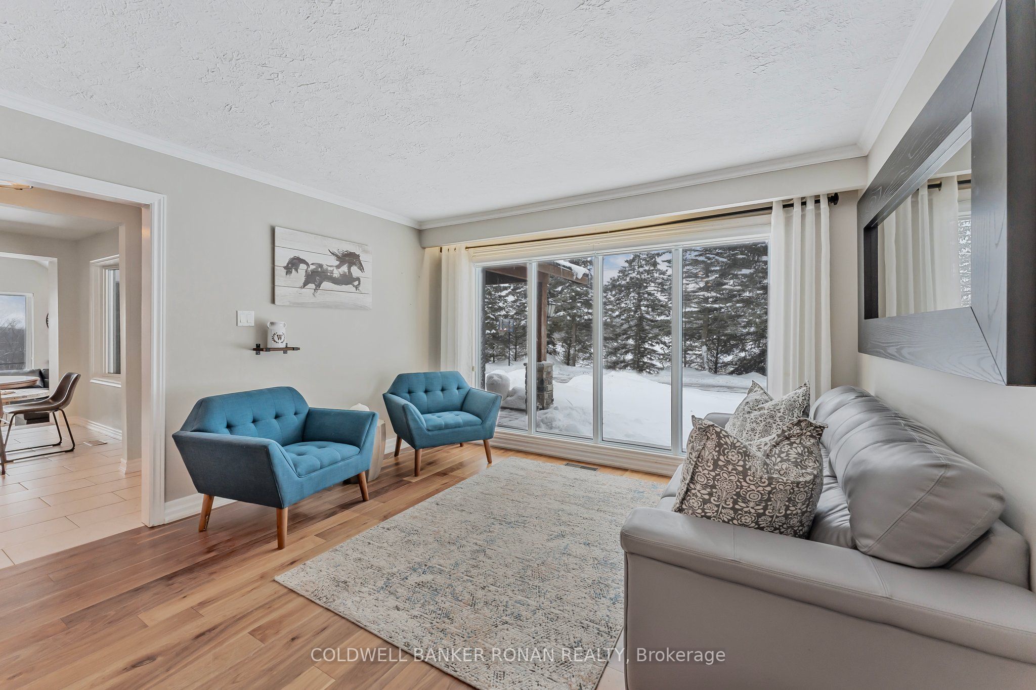 1382 10th Line Property Photo 14