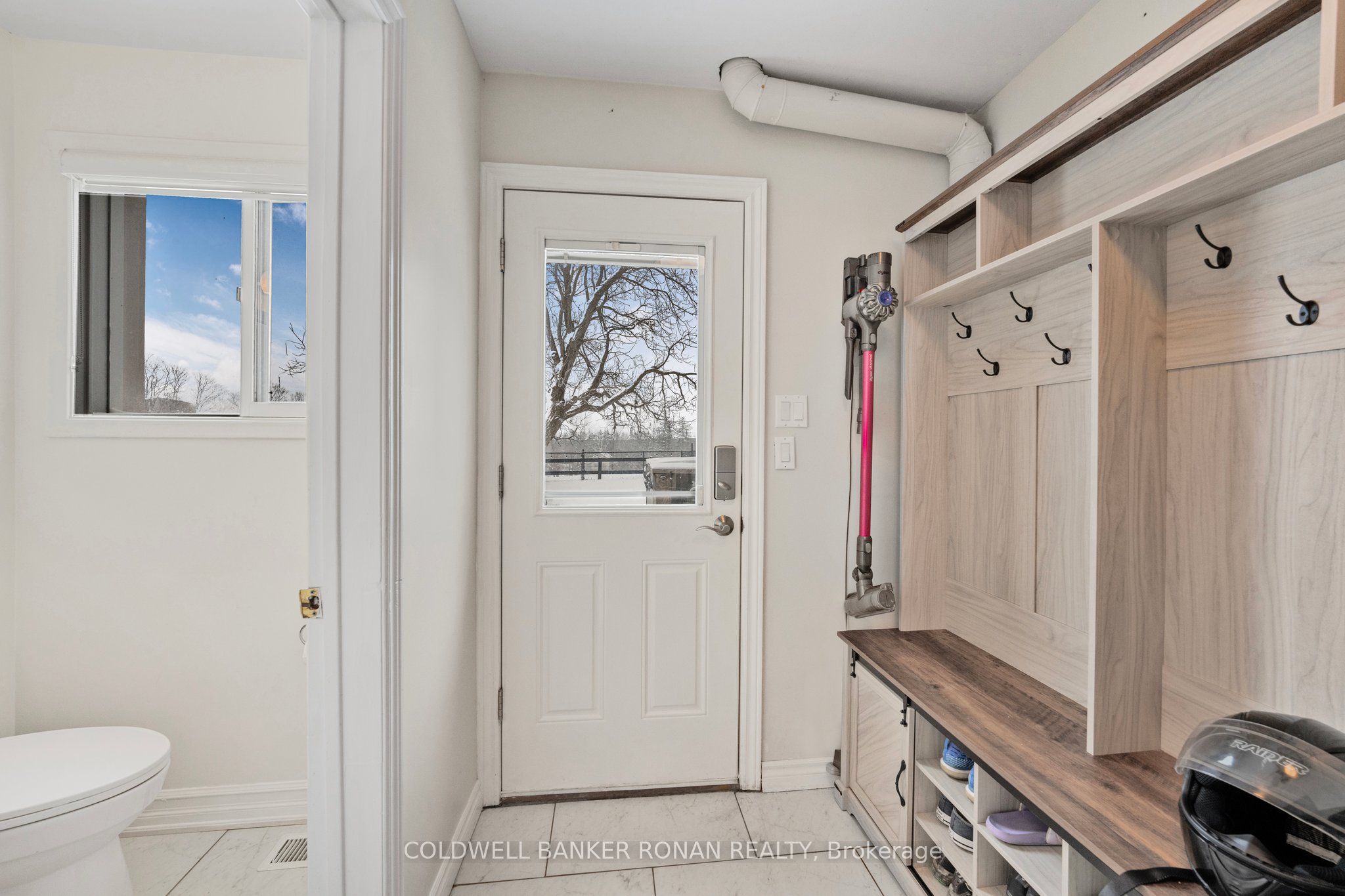 1382 10th Line Property Photo 26