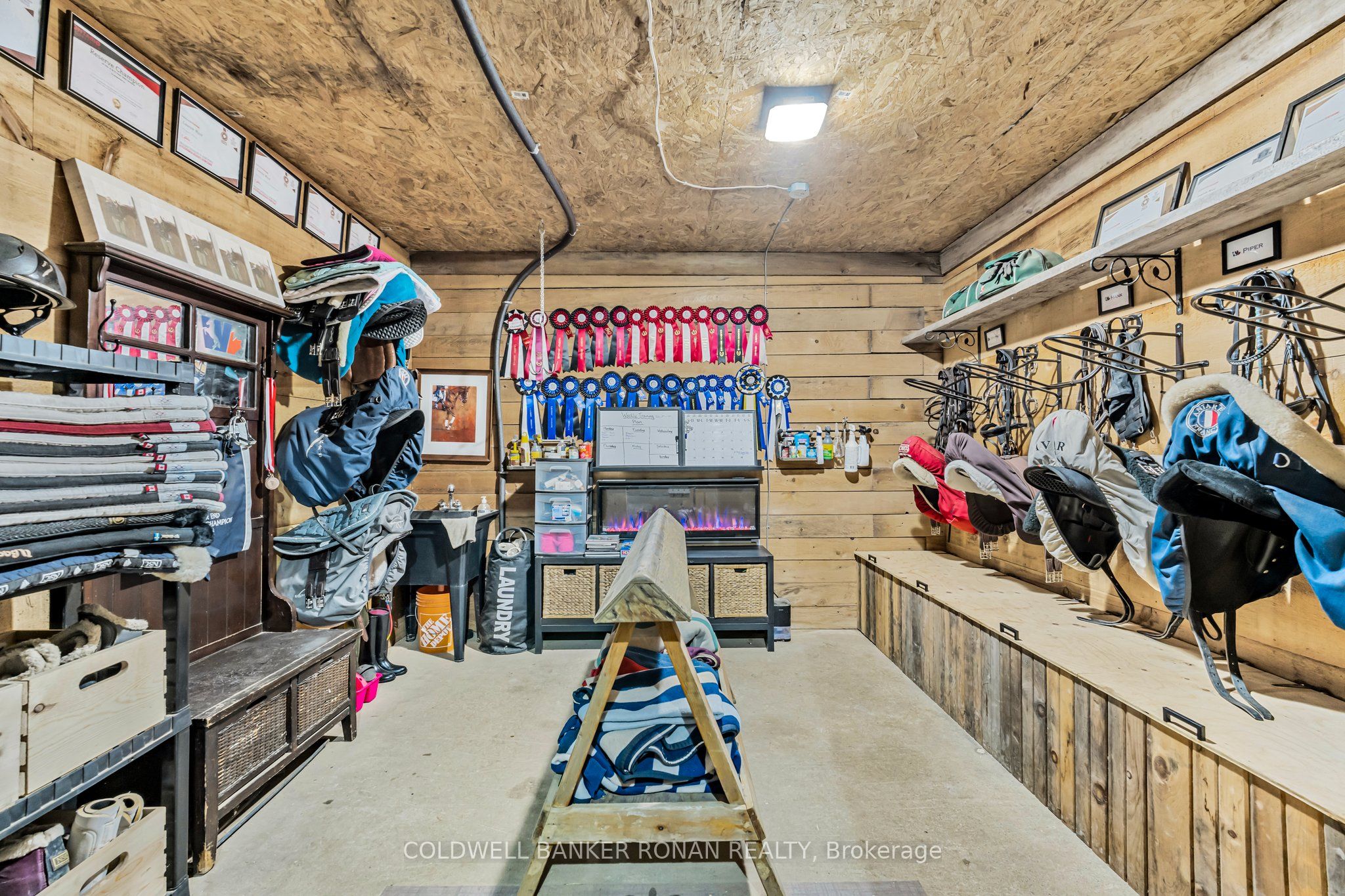 1382 10th Line Property Photo 42