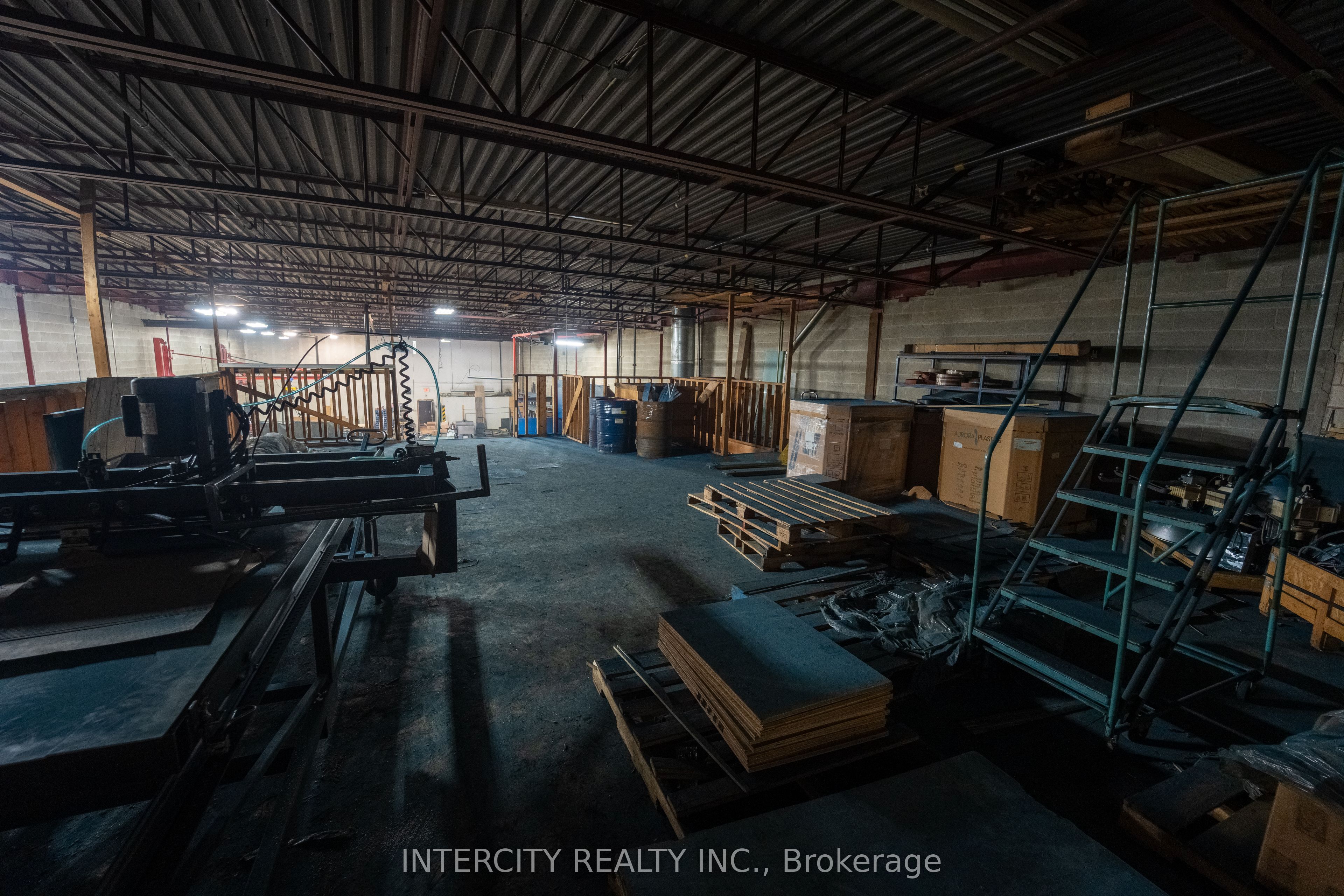 #2 - 750 Millway Avenue Property Photo 16