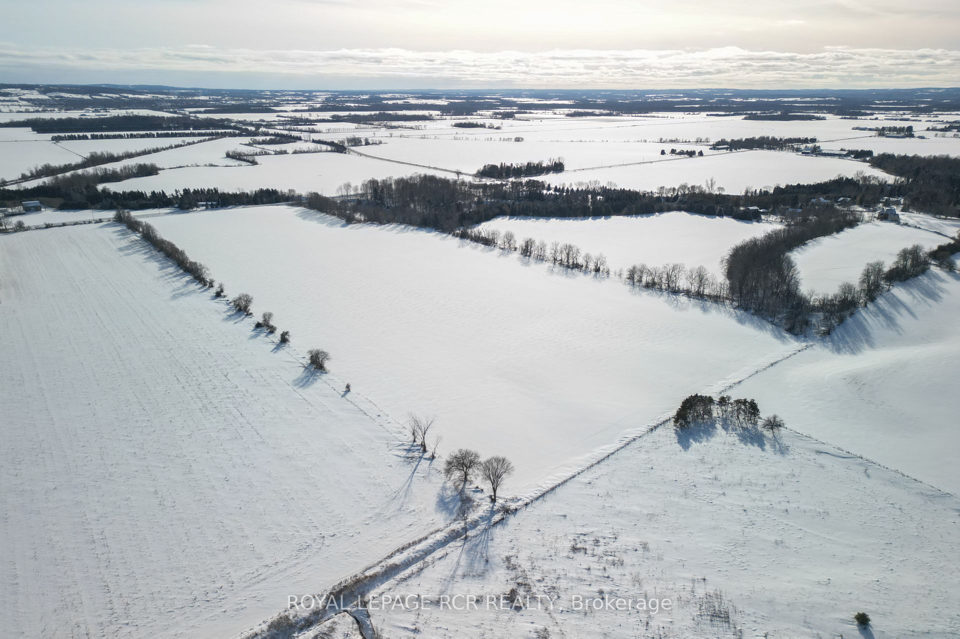 6049 13th Line Property Photo 13