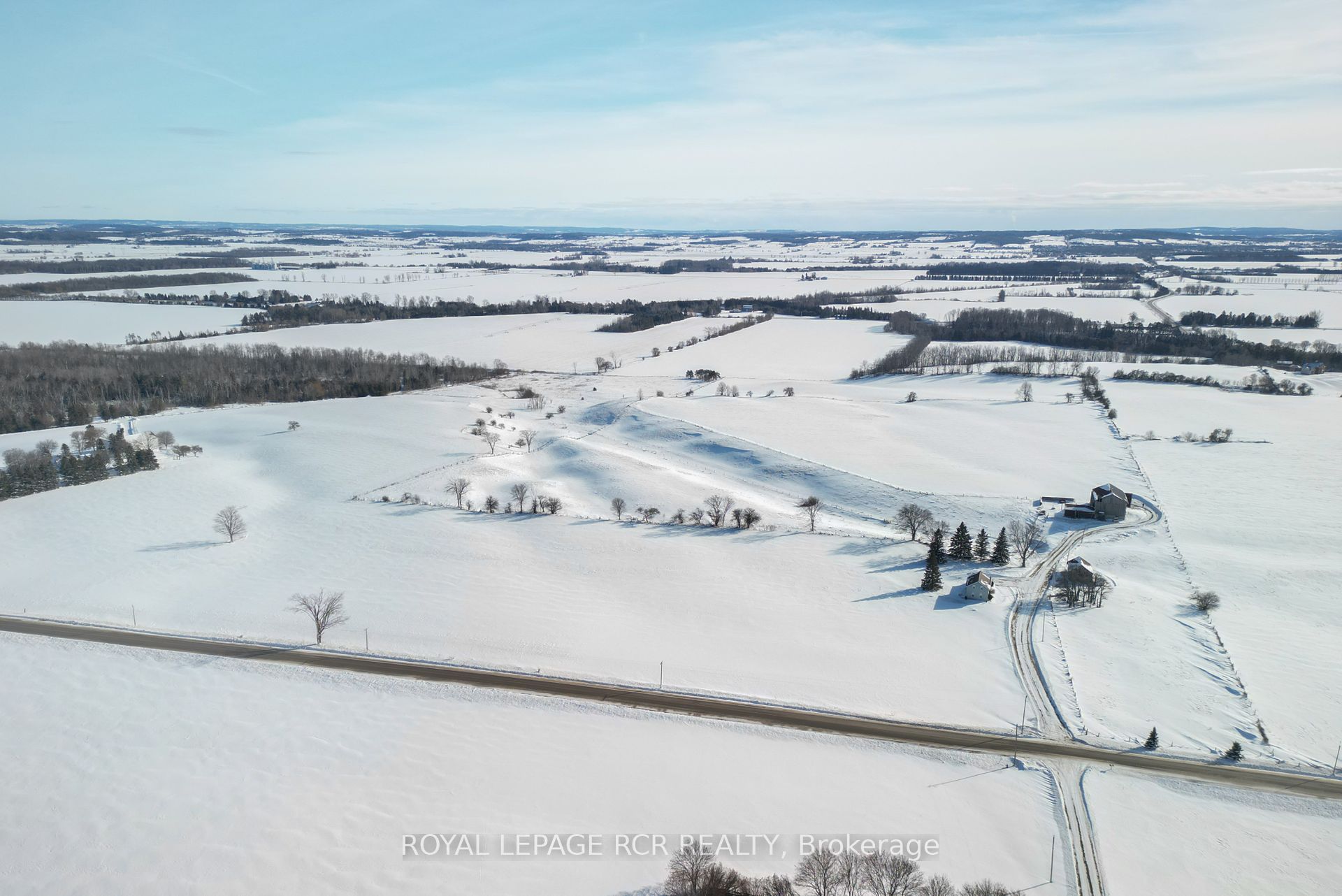6049 13th Line Property Photo 14