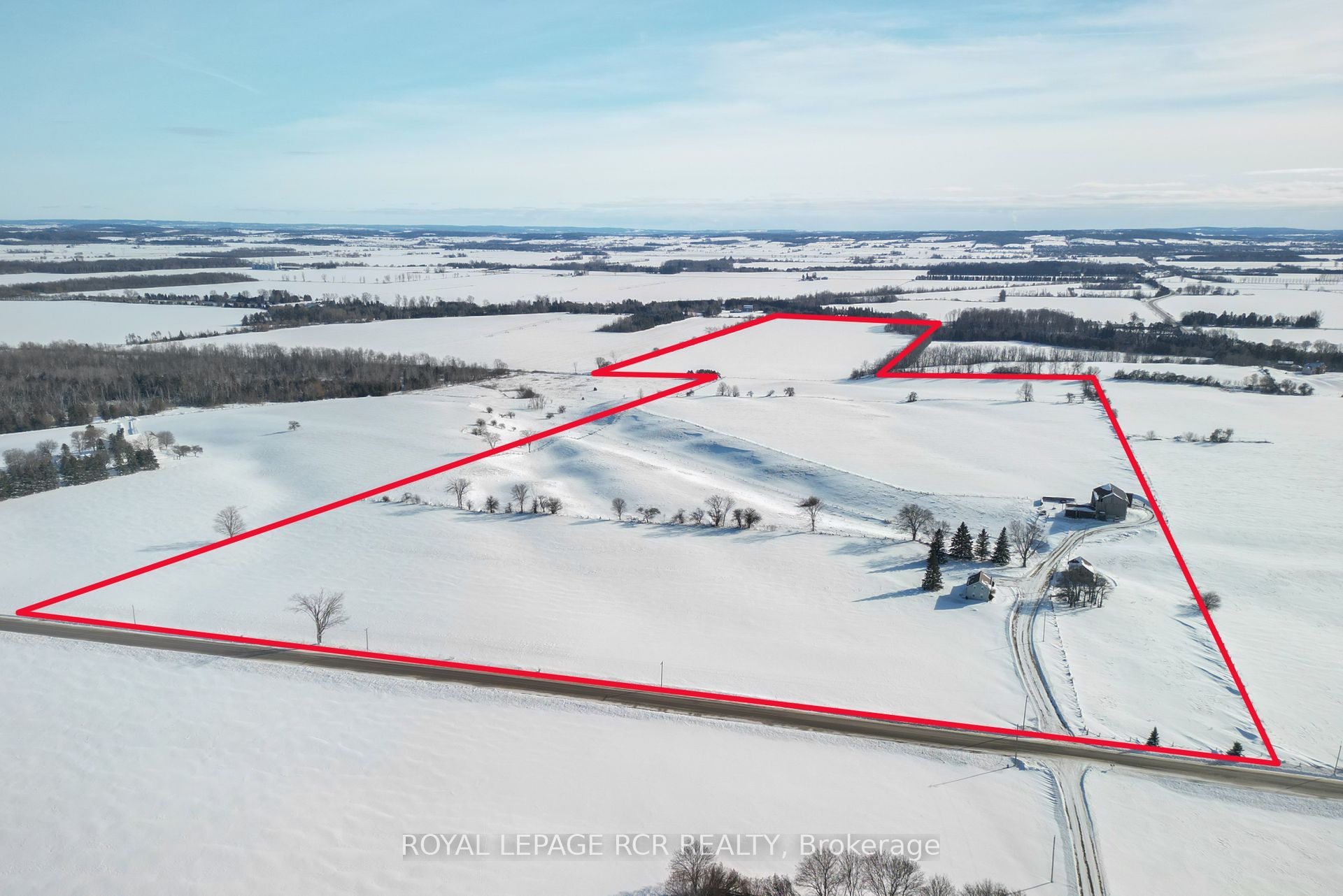 6049 13th Line Property Photo 15