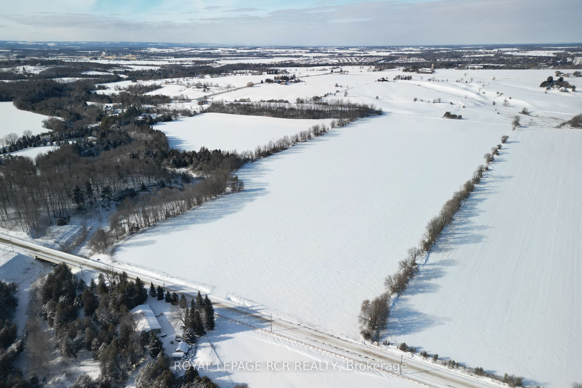 6049 13th Line Property Photo 16