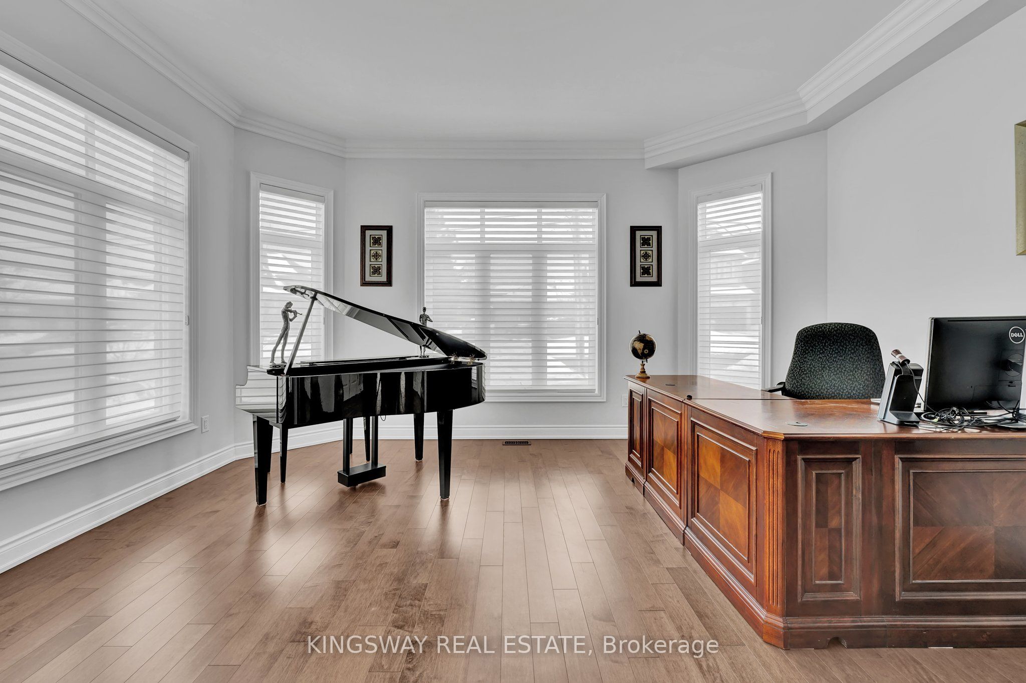 70 Bond Crescent Property Photo 6