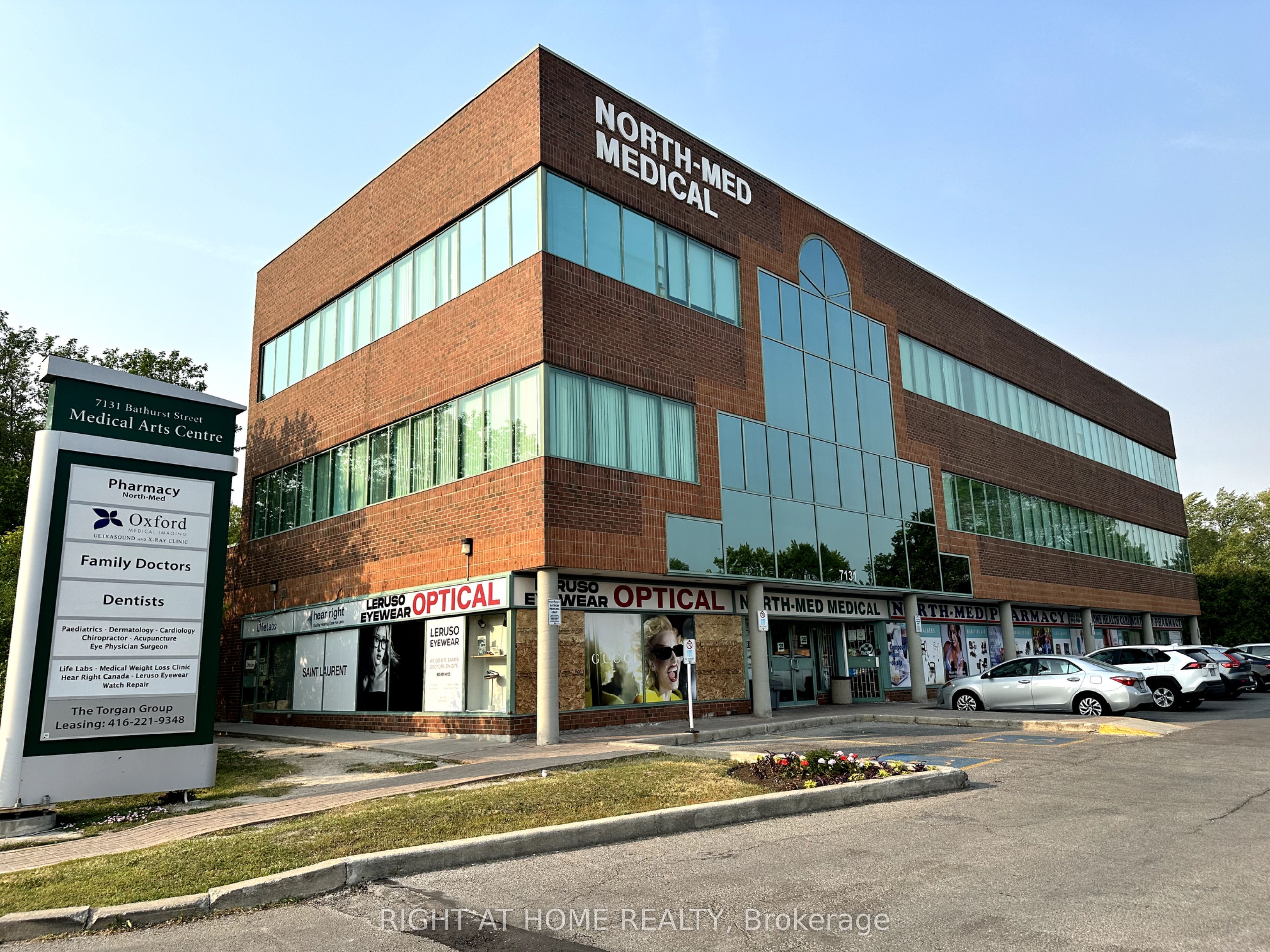 #102-r1 - 7131 Bathurst Street Property Photo 1