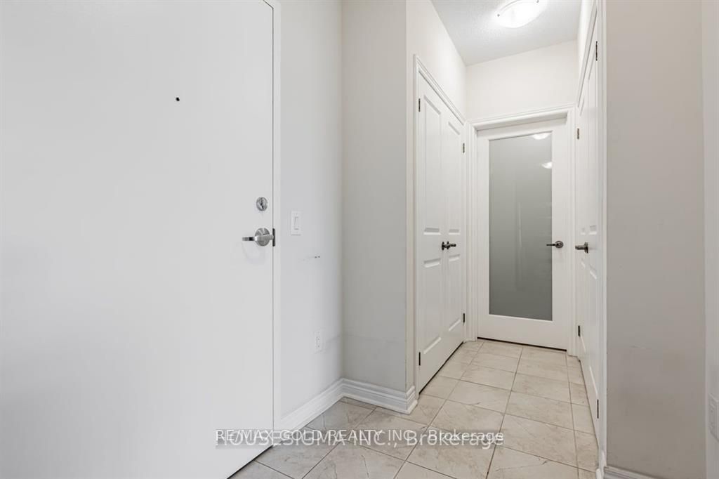 #203 - 39 New Delhi Drive Property Photo 14