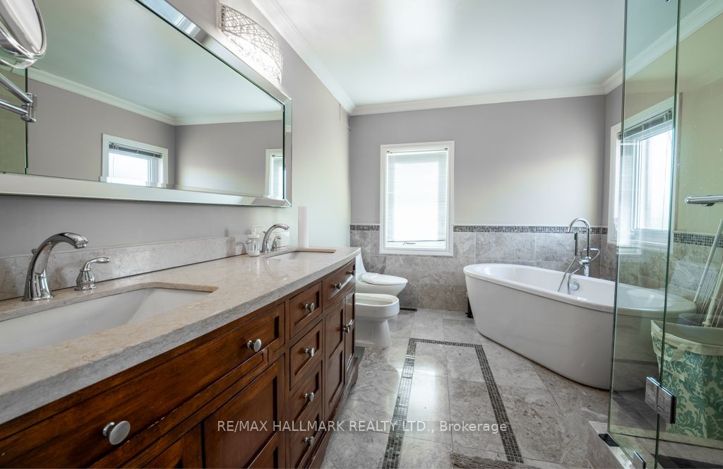 59 Oatlands Crescent Property Photo 17