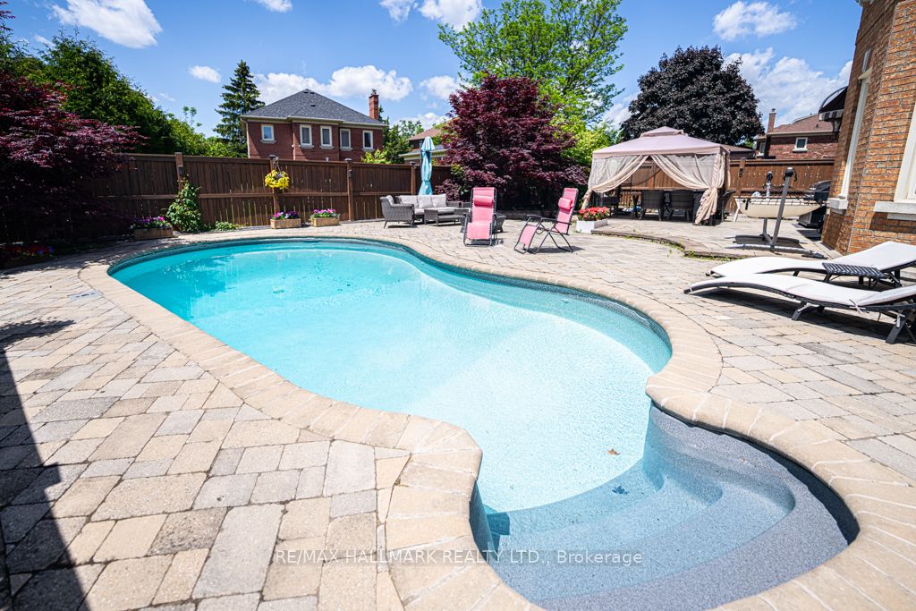 59 Oatlands Crescent Property Photo 25