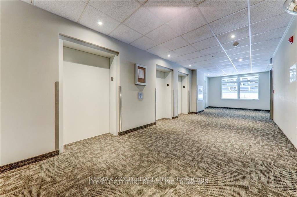 #203 - 39 New Delhi Drive Property Photo 7