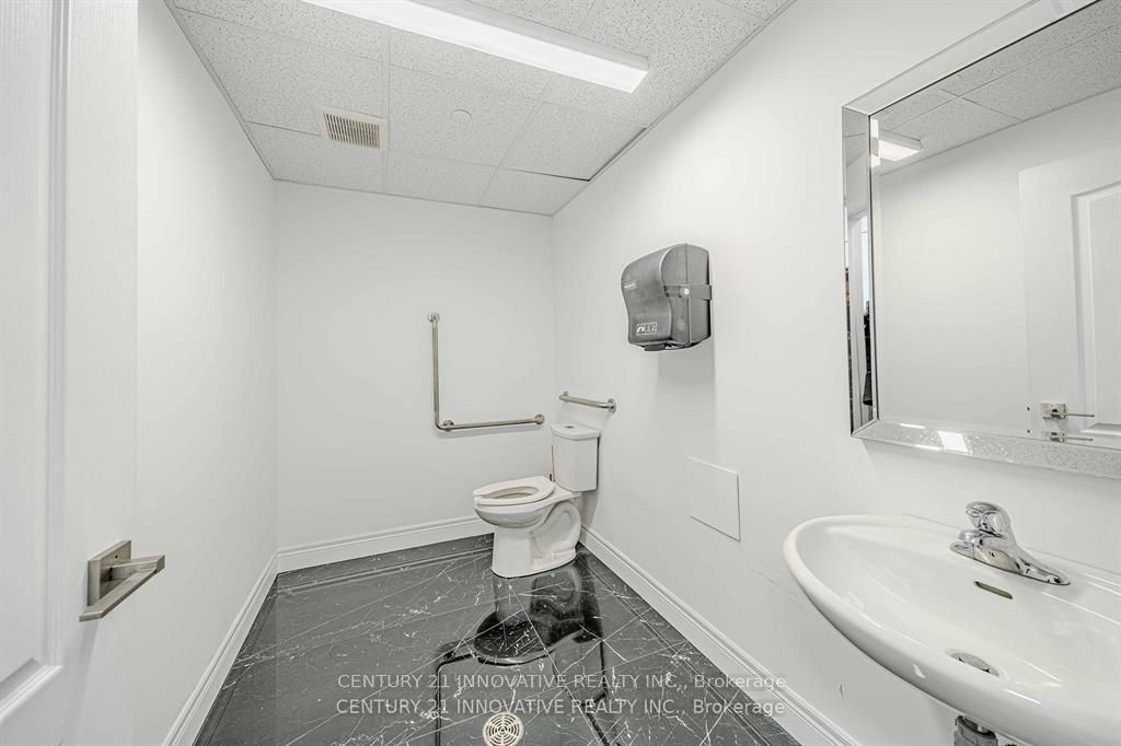 #134 - 7777 Weston Road Property Photo 12