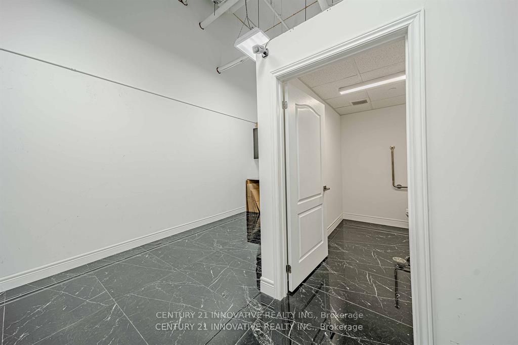 #134 - 7777 Weston Road Property Photo 13