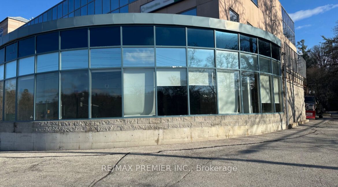 #105 - 8077 Islington Avenue Property Photo 2