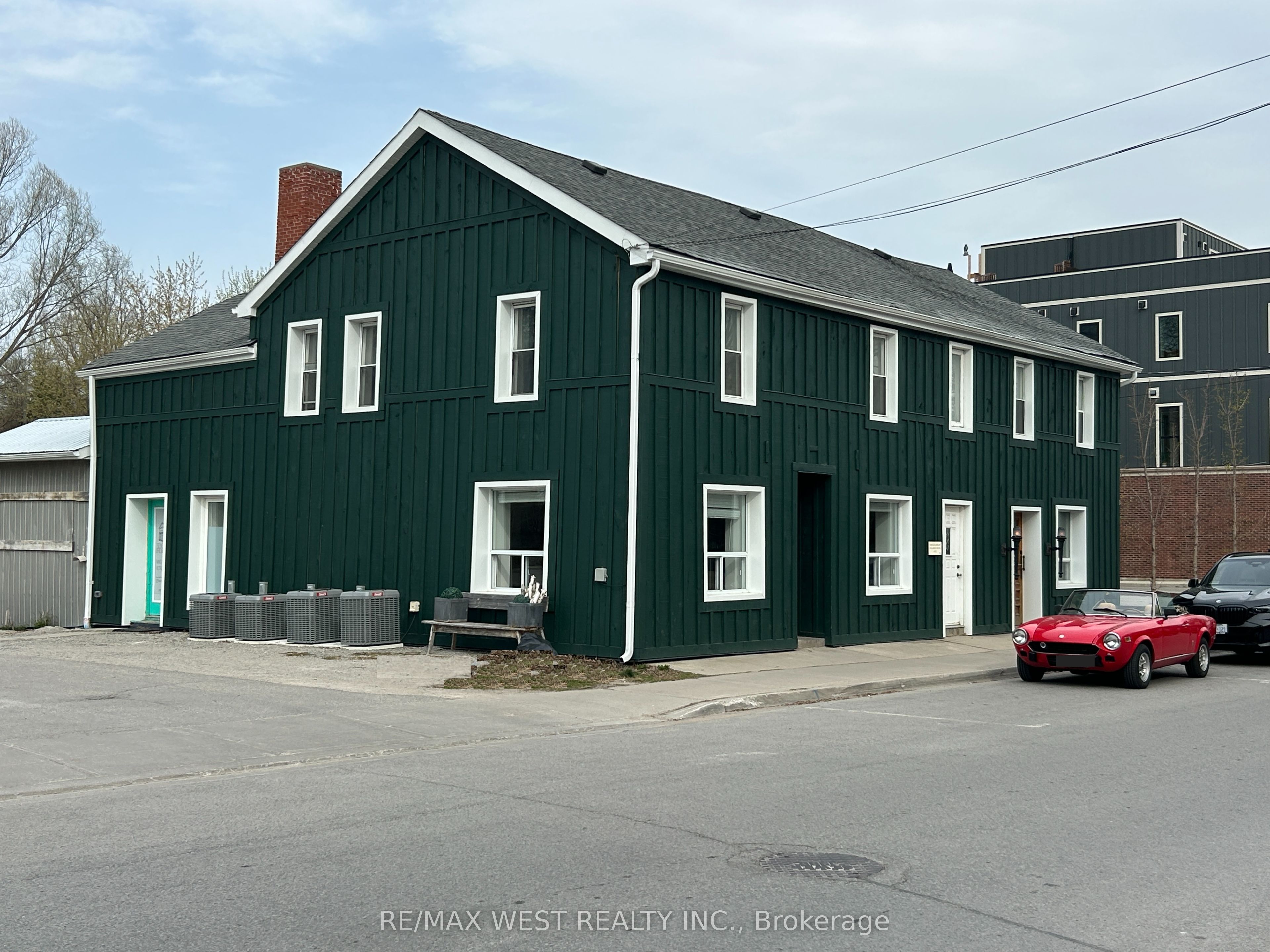 #1b - 203 Main Street Property Photo 2